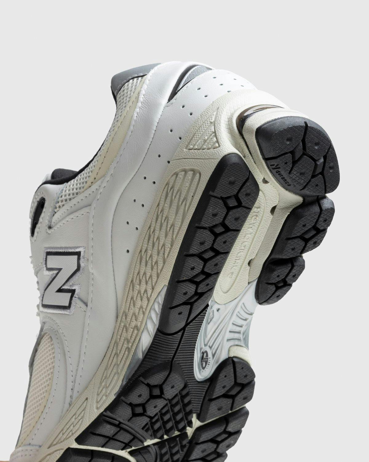New Balance - ML2002RQ White - Sneakers - White - Image 7