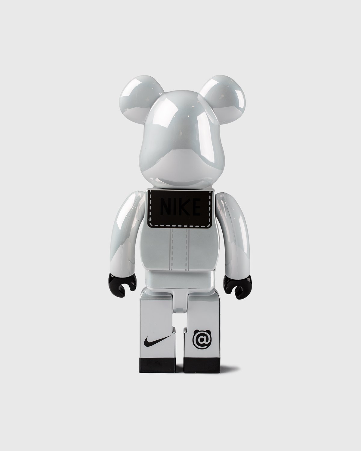 Medicom - Be@rbrick Nike SB 2020 1000% White - Arts & Collectibles - White - Image 2