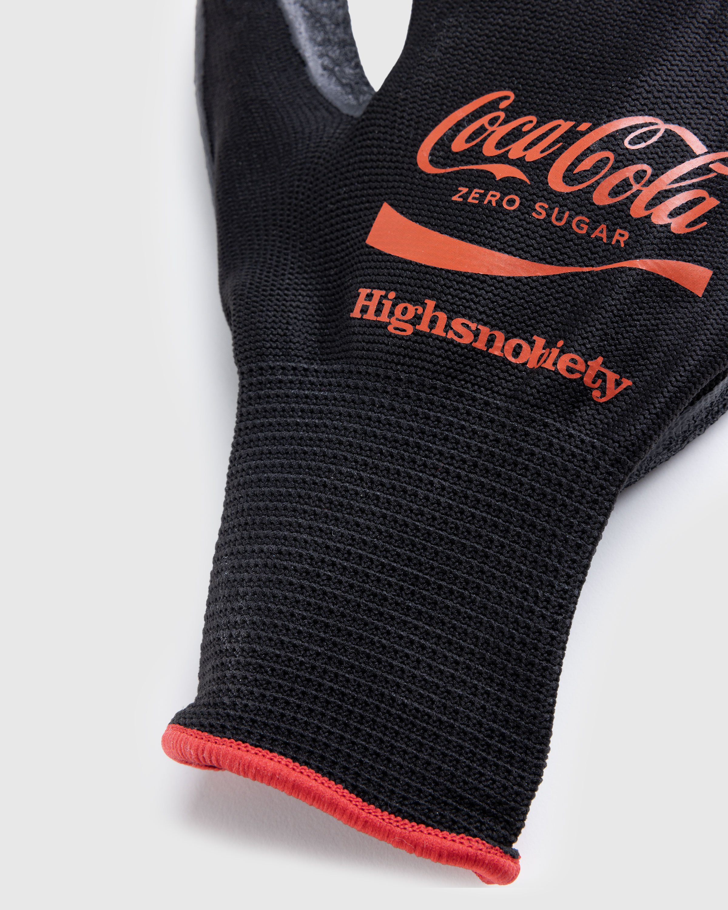 Highsnobiety x Coca-Cola Zero Sugar - Gloves Black - Accessories - Black - Image 3