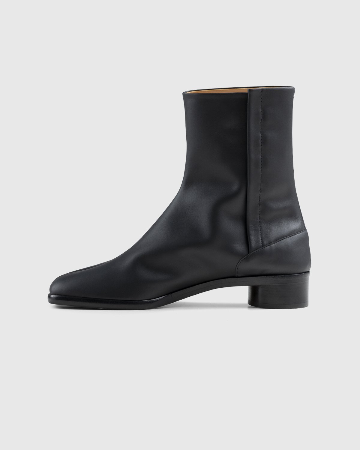 Maison Margiela - Tabi Ankle Boot Black - Footwear - Black - Image 2