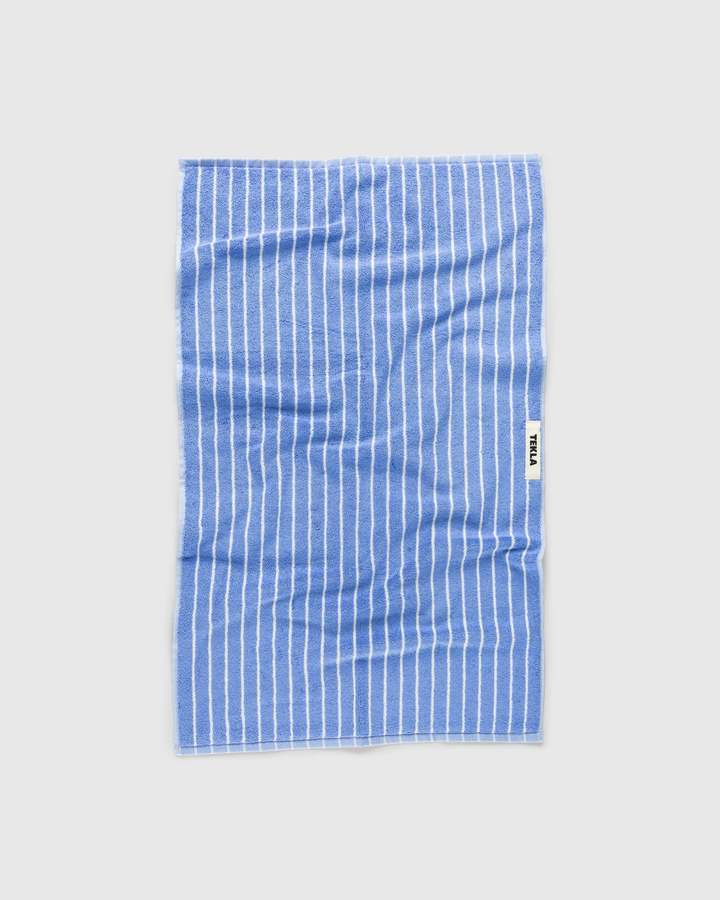Tekla - Guest Towel 30x50 Clear Blue Stripes - Lifestyle - Blue - Image 1