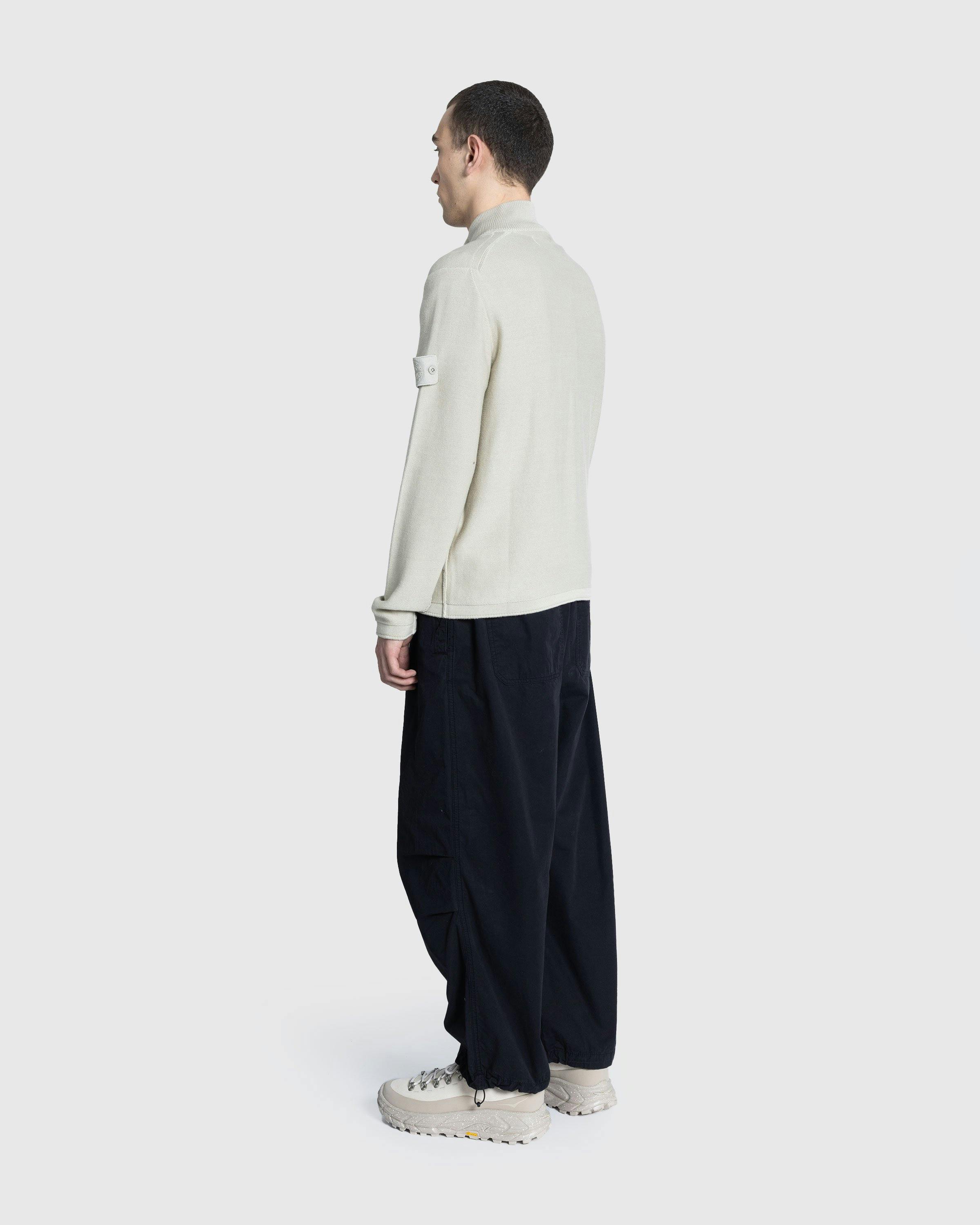 Carhartt WIP - Judd Pant Black /garment dyed - Clothing - Black - Image 4