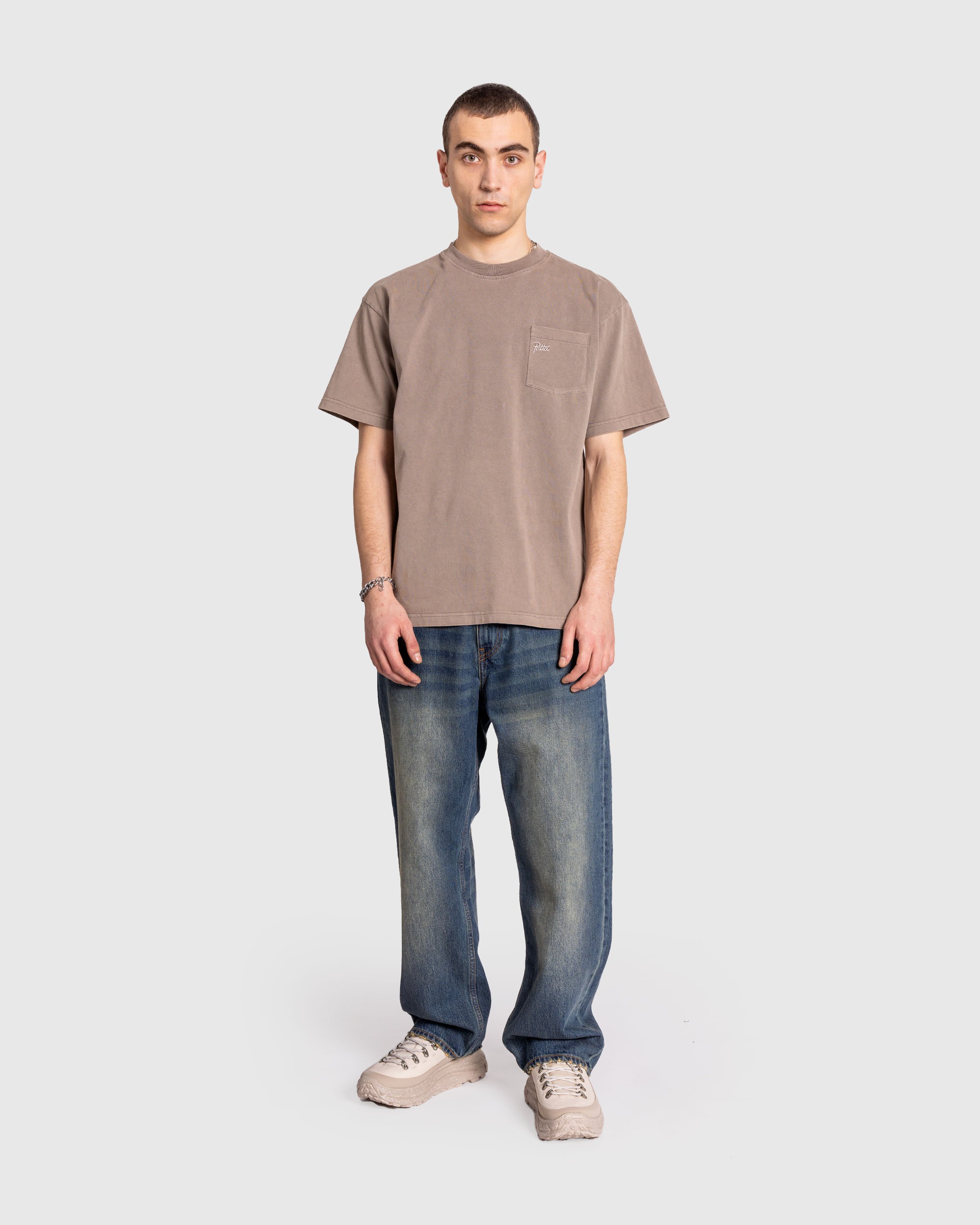 Patta - Basic Pocket T-Shirt Driftwood - Clothing - Grey - Image 3