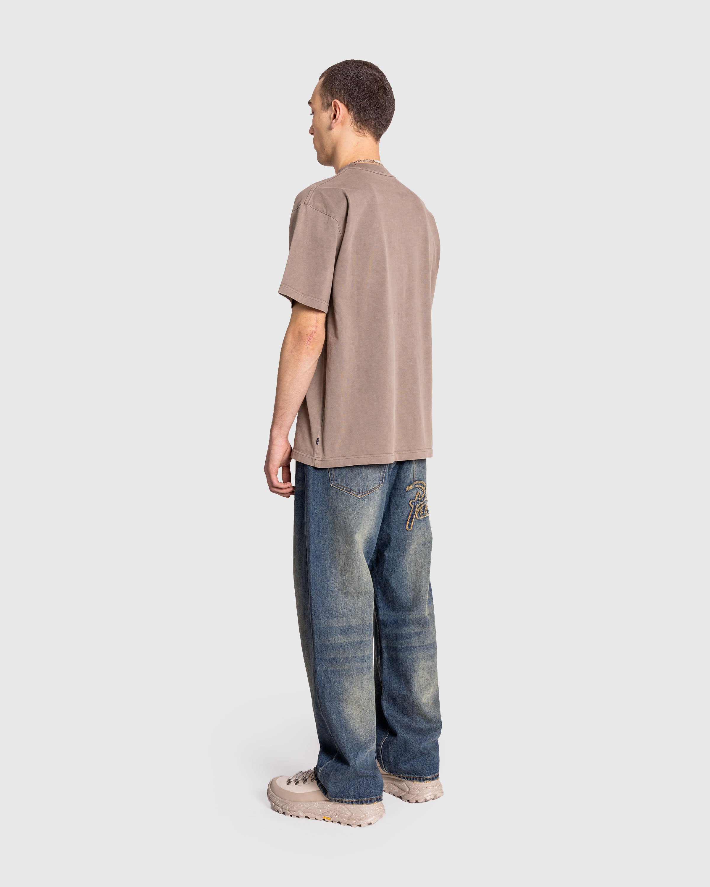 Patta - Basic Pocket T-Shirt Driftwood - Clothing - Grey - Image 4