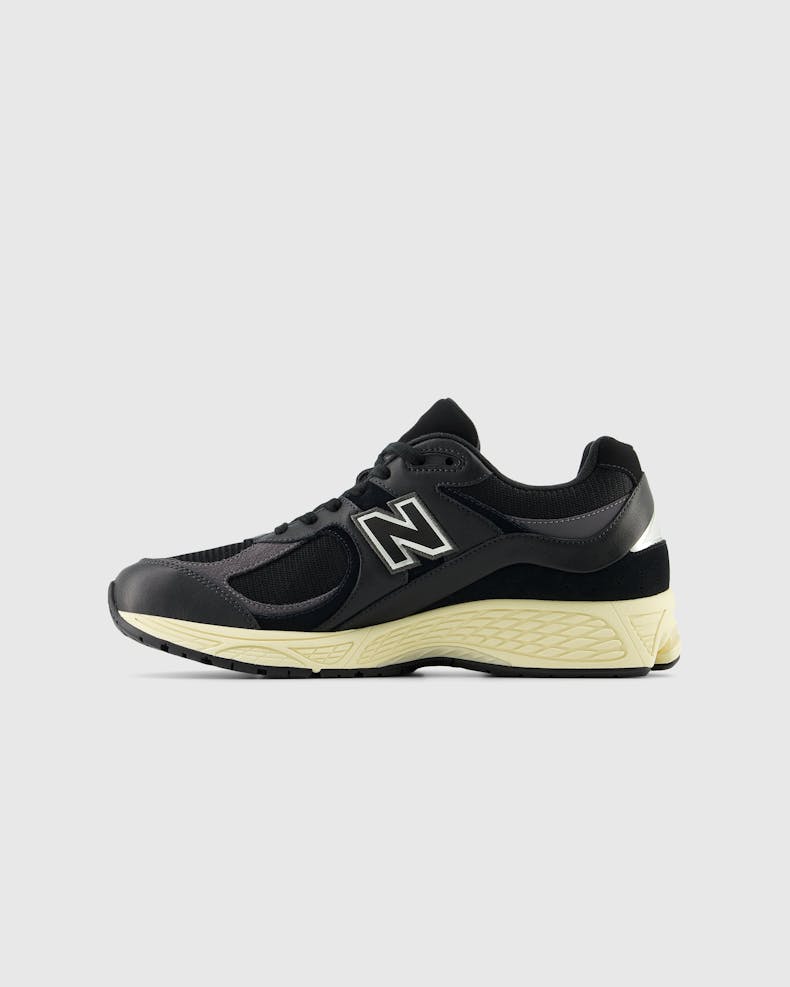 New Balance – M2002RIB Black | Highsnobiety Shop