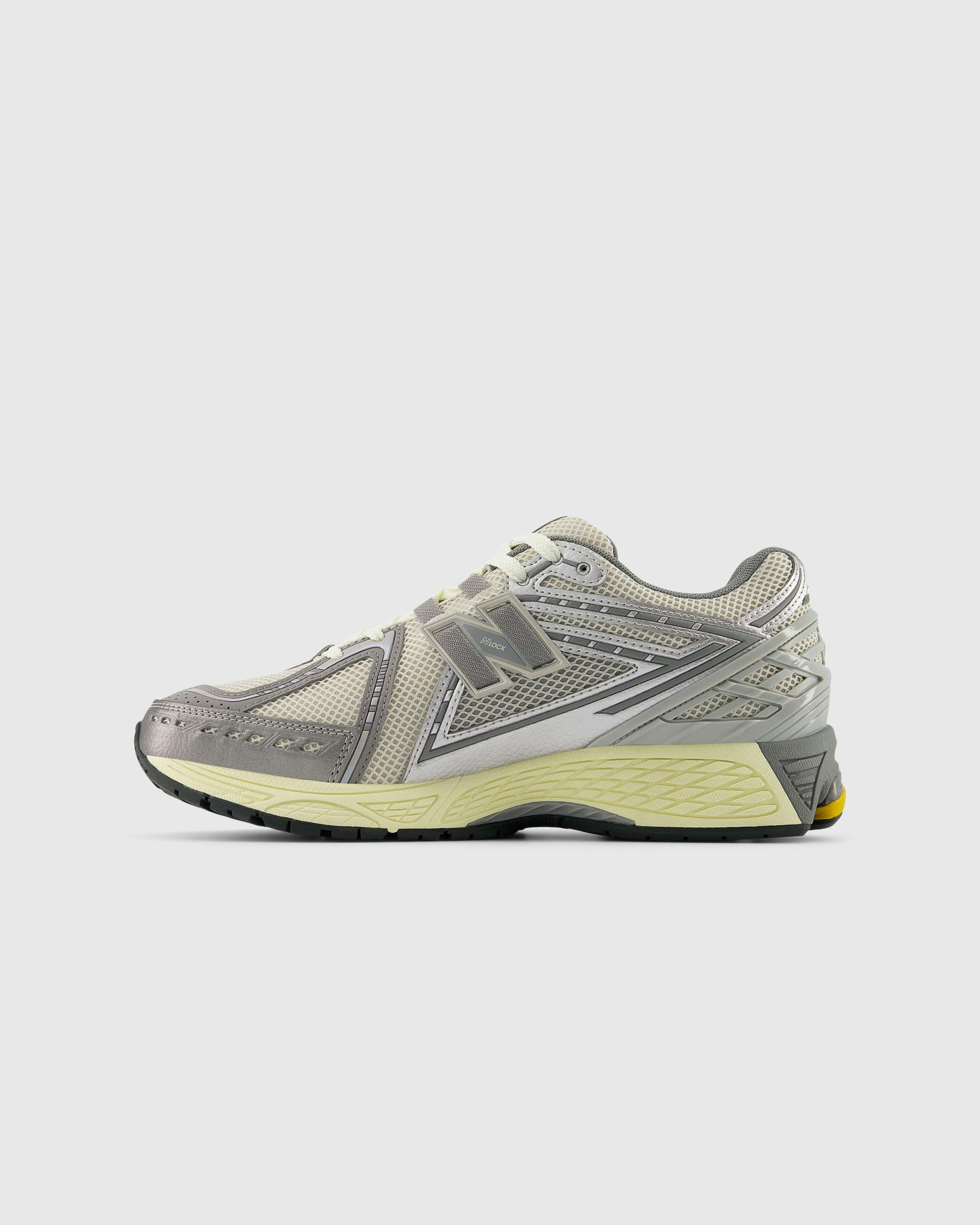 New Balance - M1906RRD MOONROCK - Footwear - Grey - Image 2