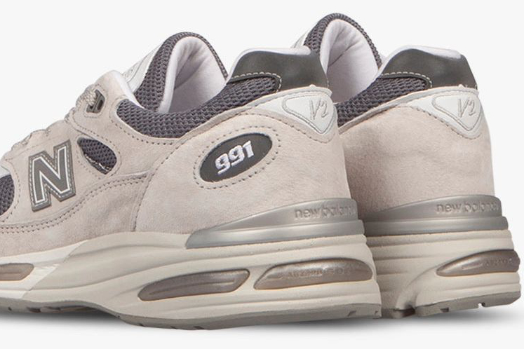 new balance 991v2 light grey sneakers 2024