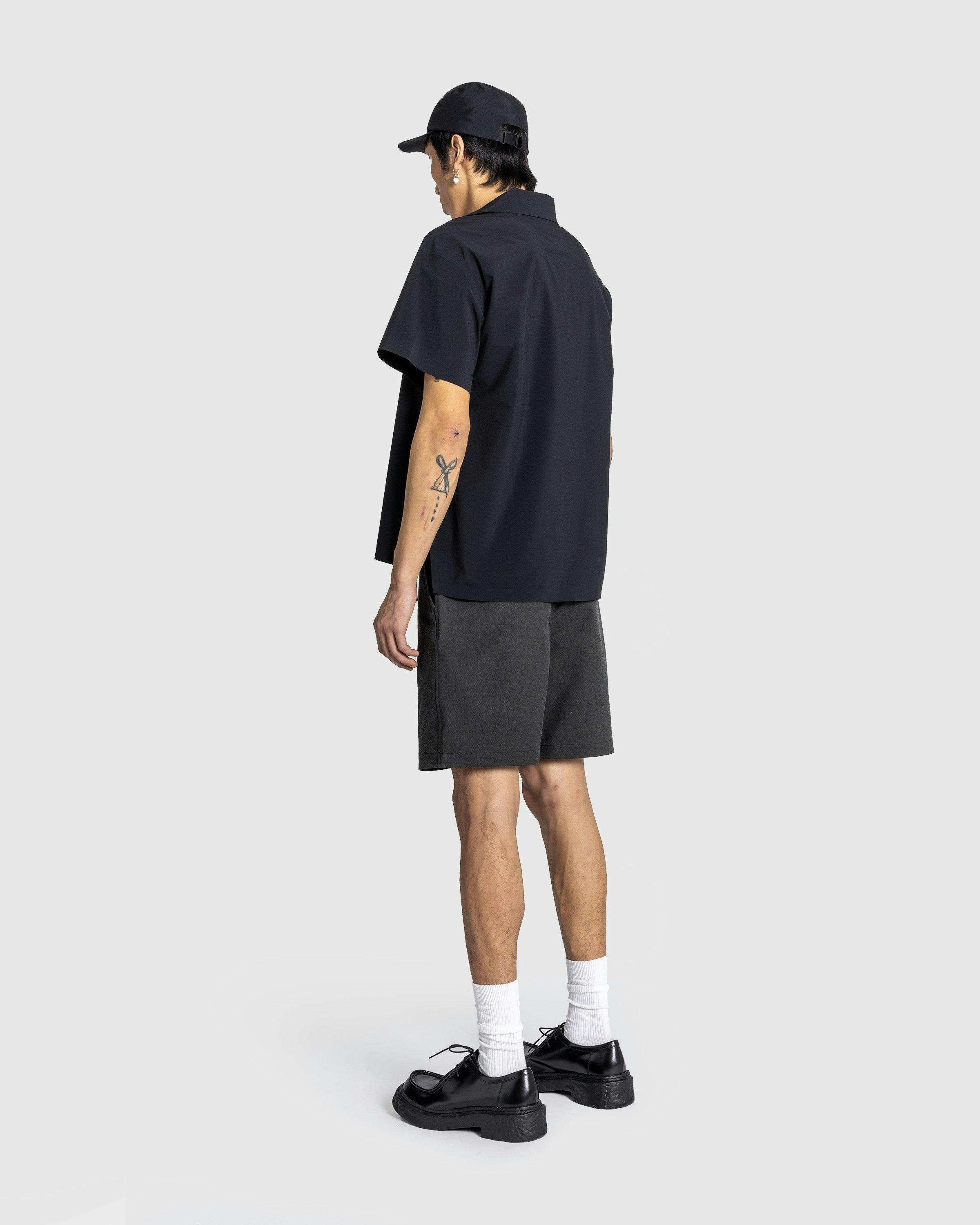 The North Face - M M66 TEK TWILL SHORT TNF BLACK - Clothing - Black - Image 4