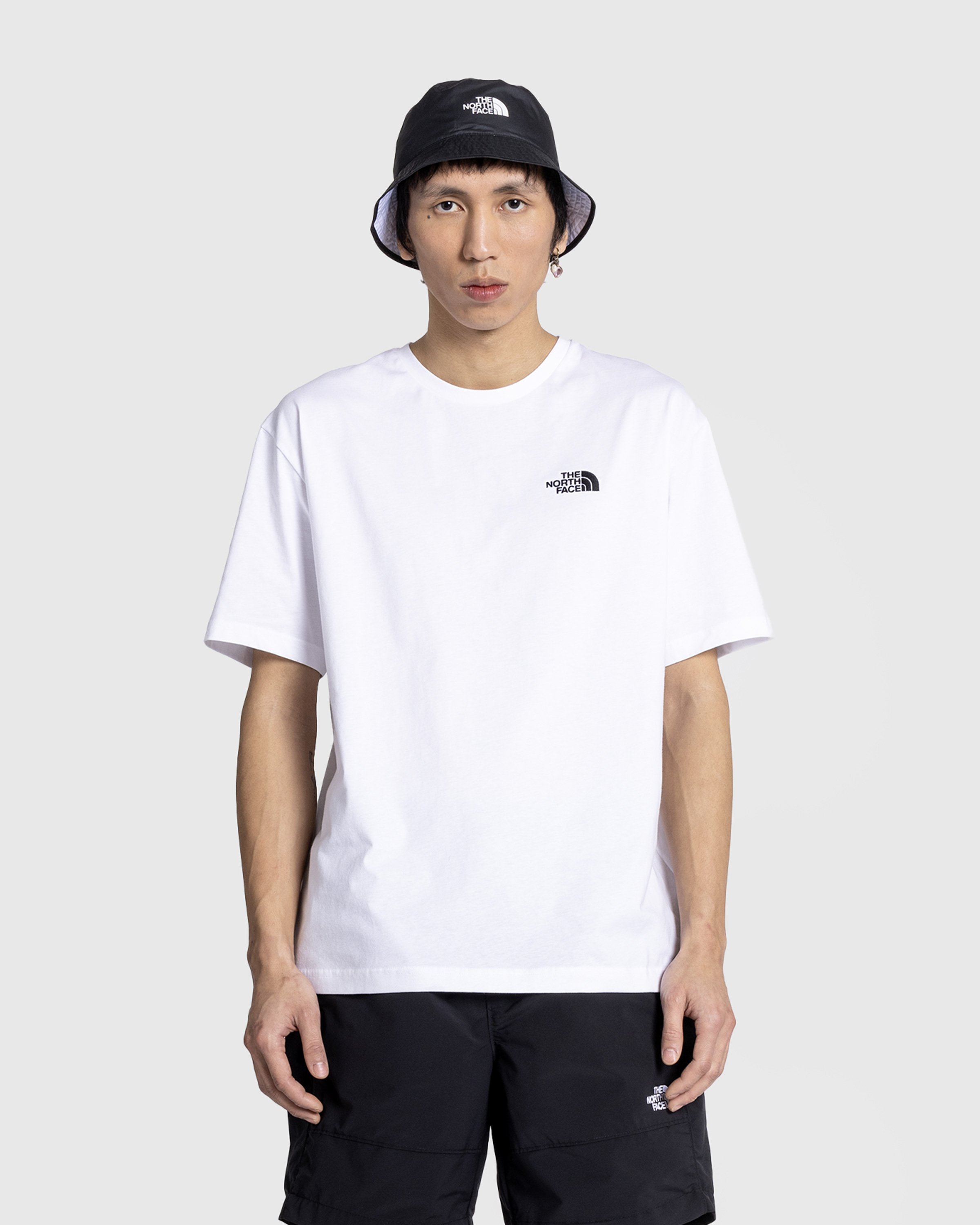 The North Face - M S/S ESSENTIAL OVERSIZE TEE TNF WHITE - Clothing - White - Image 2