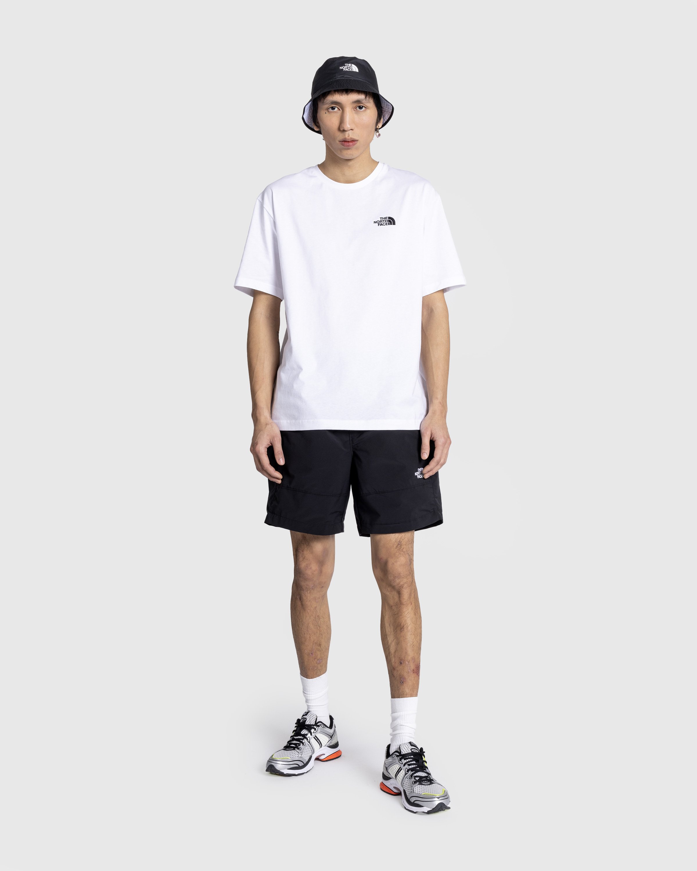 The North Face - M S/S ESSENTIAL OVERSIZE TEE TNF WHITE - Clothing - White - Image 3