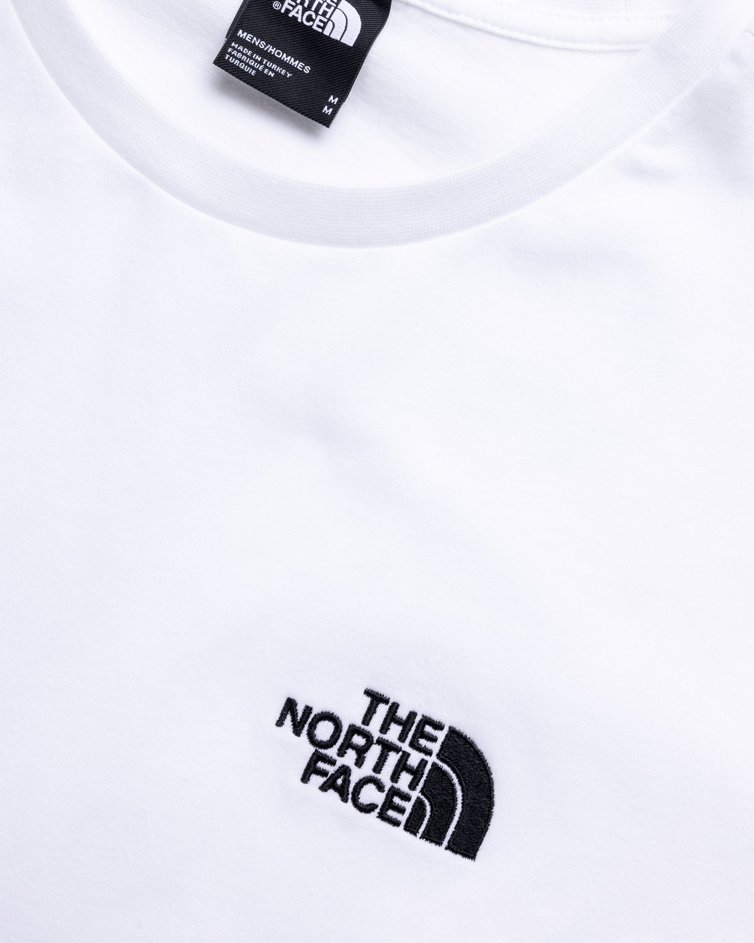 The North Face - M S/S ESSENTIAL OVERSIZE TEE TNF WHITE - Clothing - White - Image 7