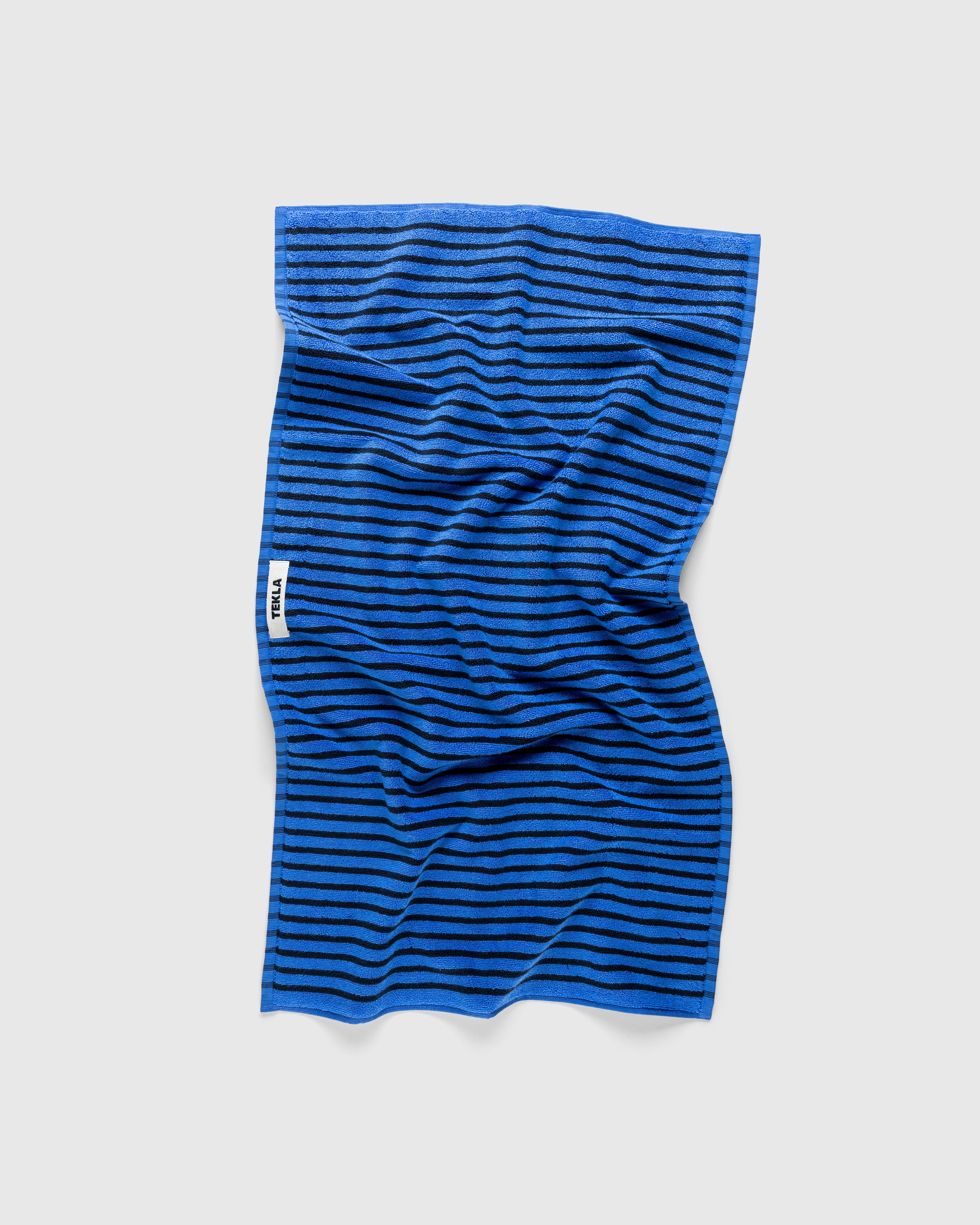Tekla - Hand Towel Blue&Black - Lifestyle - Blue - Image 1