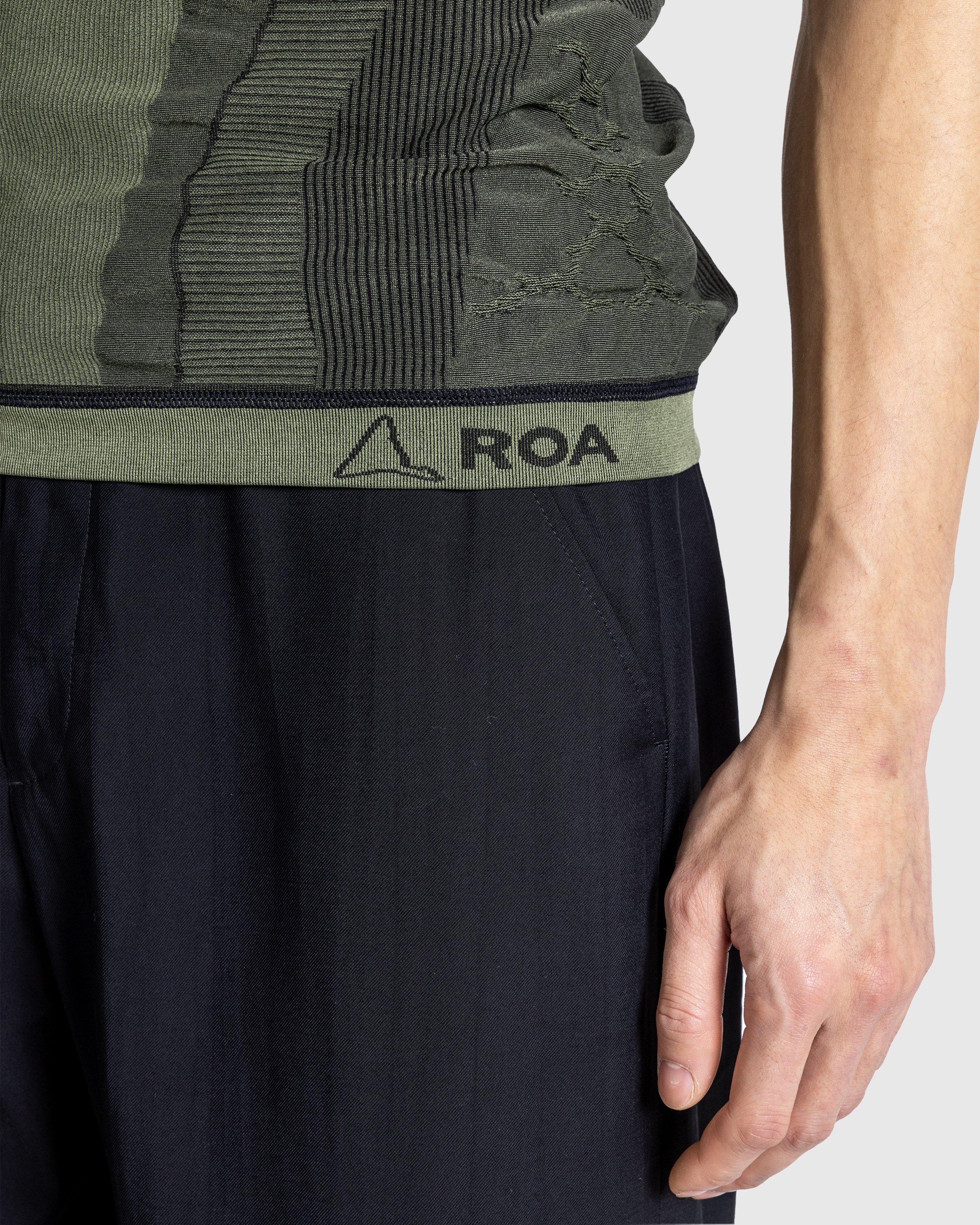 ROA - Seamless T-Shirt Dark Green - Clothing -  - Image 5