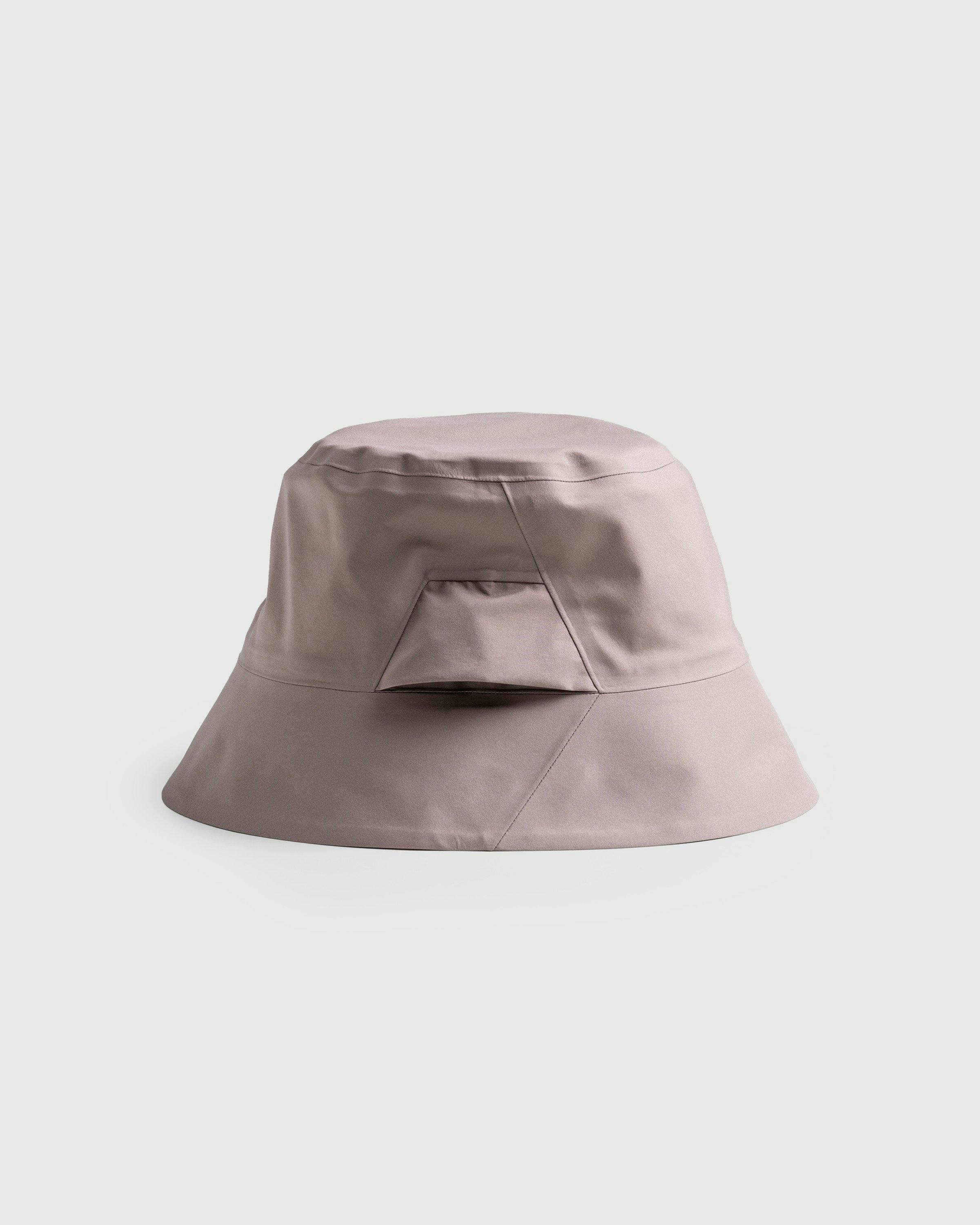 Arc’teryx Veilance - BUCKET HAT Soil - Accessories - Beige - Image 2