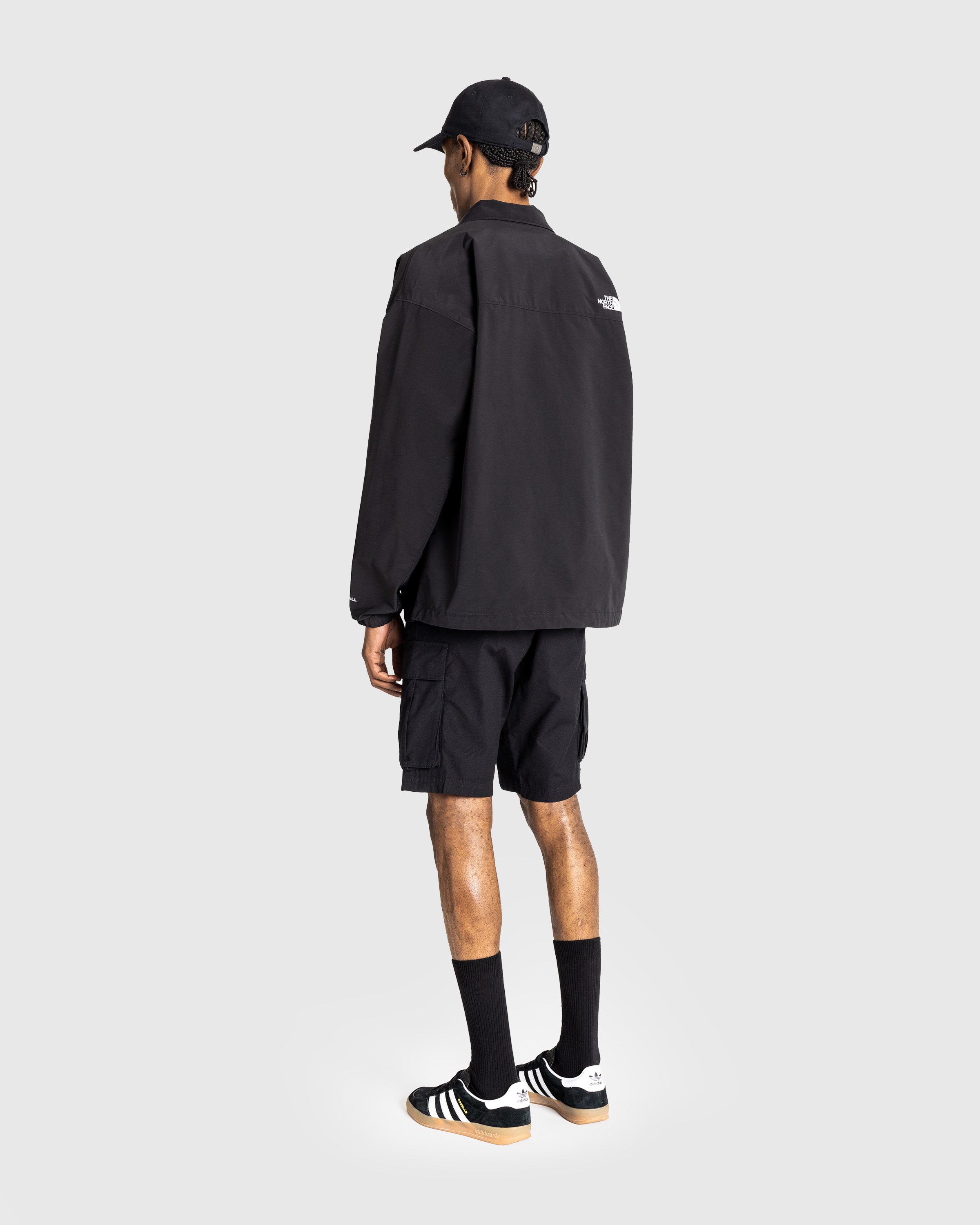 The North Face - M TNF EASY WIND COACHES JACKET TNF BLACK - Clothing - Black - Image 4