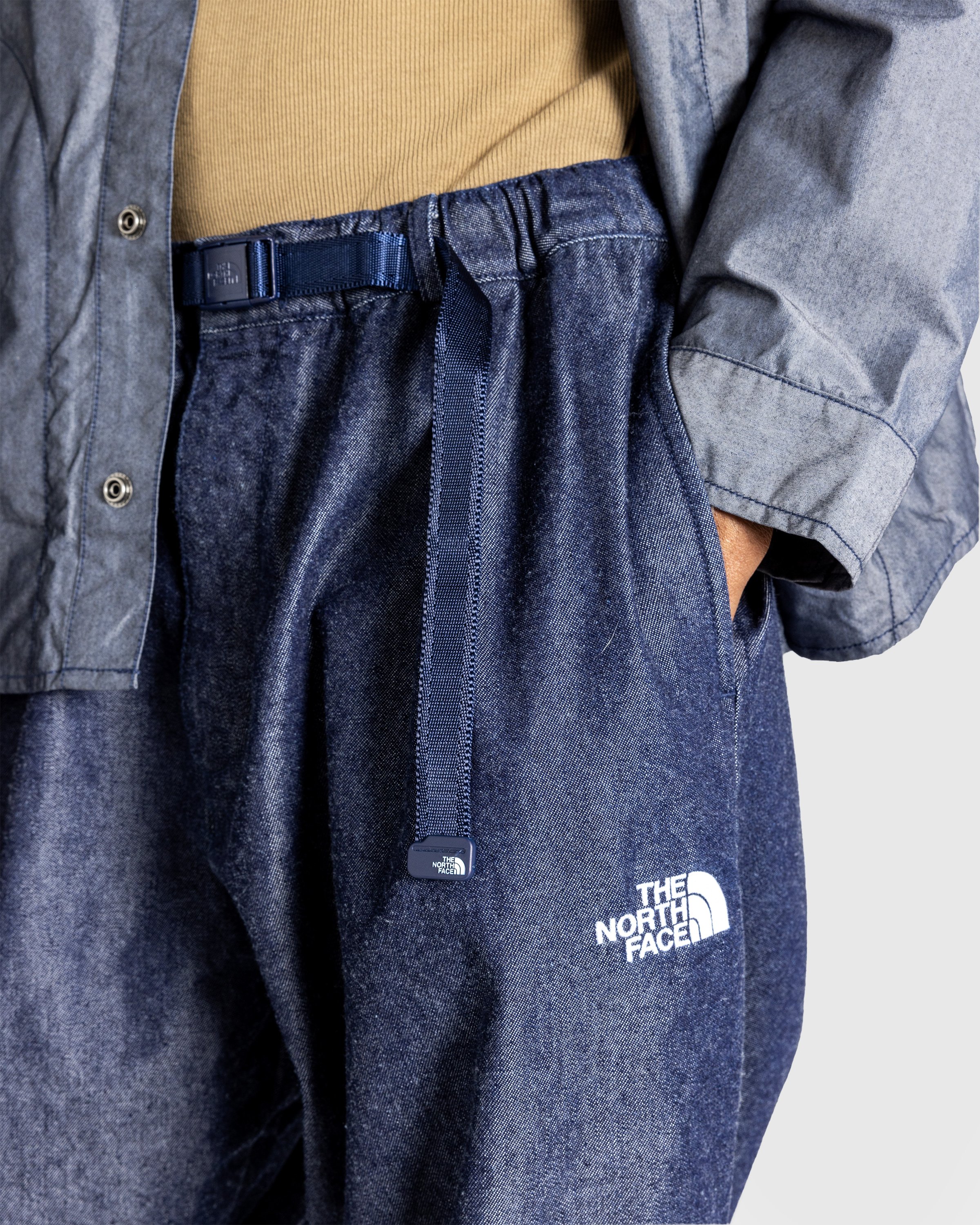 The North Face - M DENIM CASUAL PANTS - AP LIGHT INDIGO DENIM WASH - Clothing - Blue - Image 5
