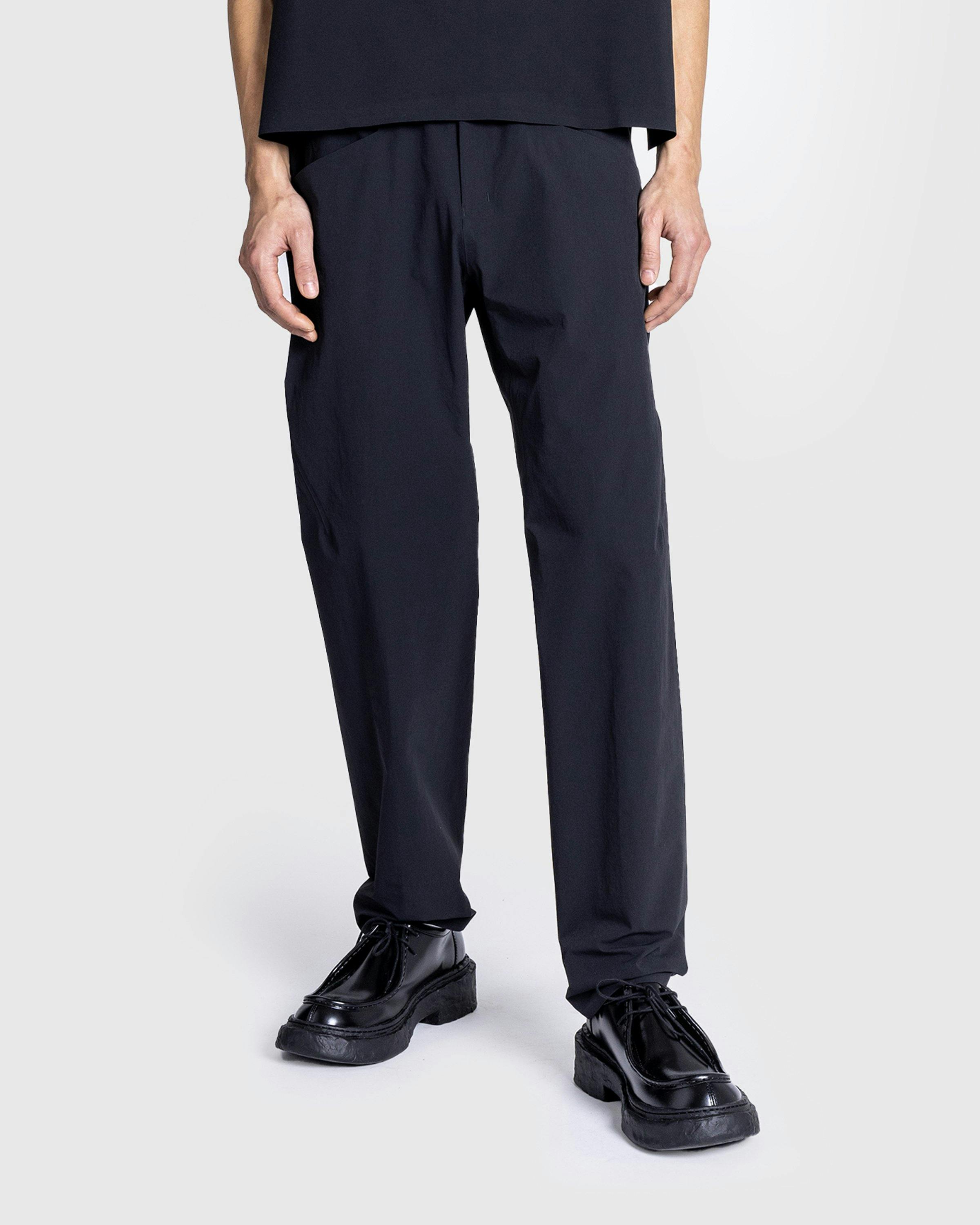 Arc’teryx Veilance - VORONOI PANT Black - Clothing - Black - Image 2