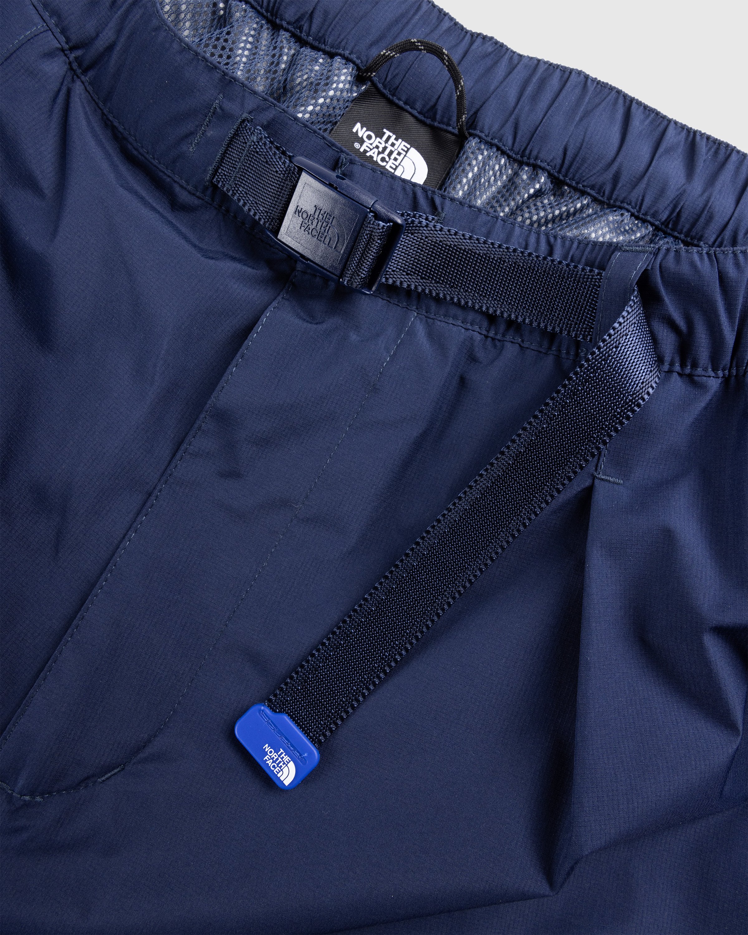 The North Face - M GTX CASUAL PANTS - AP SUMMIT NAVY/TNF BLUE - Clothing - Blue - Image 6