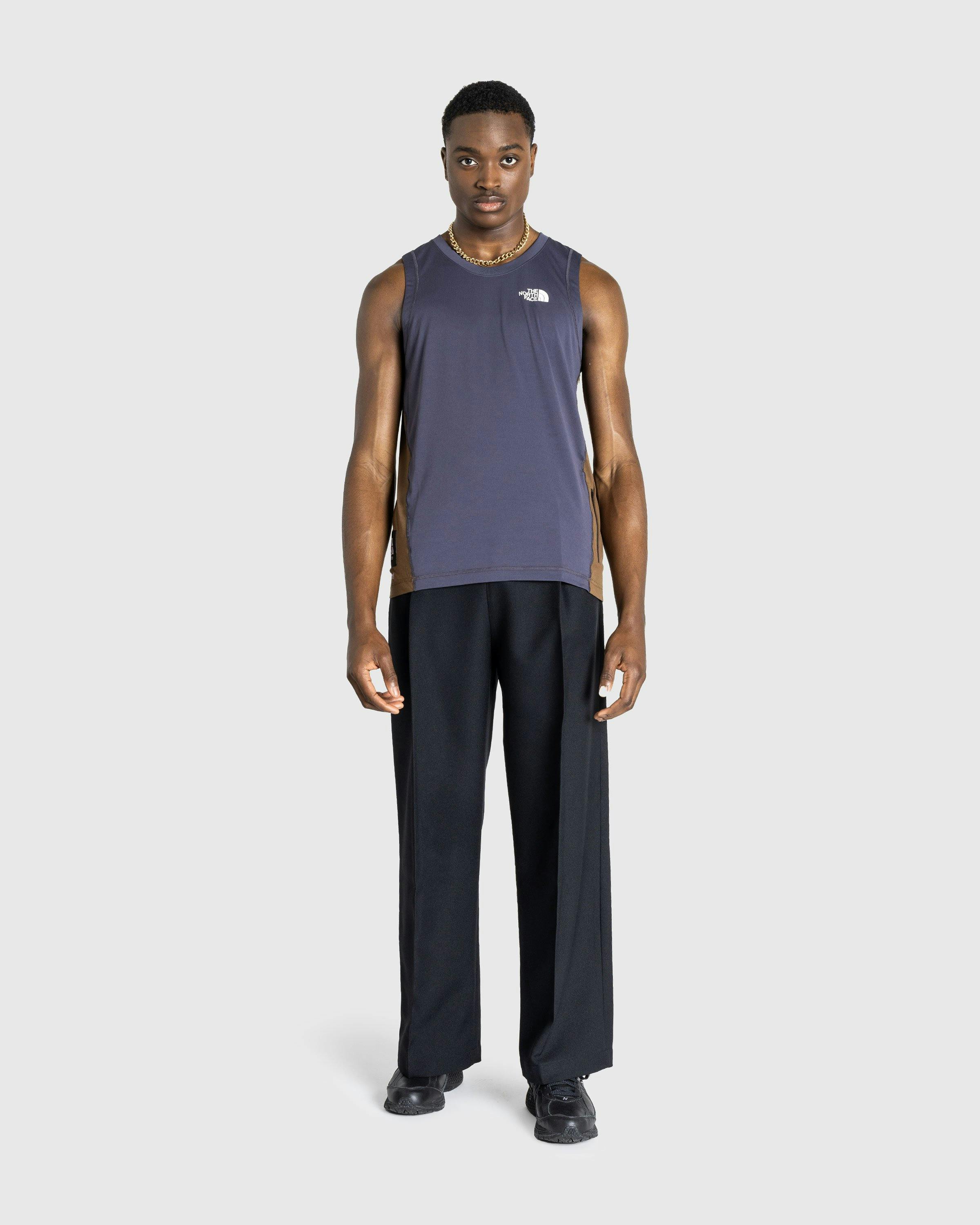 The North Face x UNDERCOVER - SOUKUU TRAIL RUN TANK TOP PERISCOPE GREY/DARK EAR - Clothing - Grey - Image 3