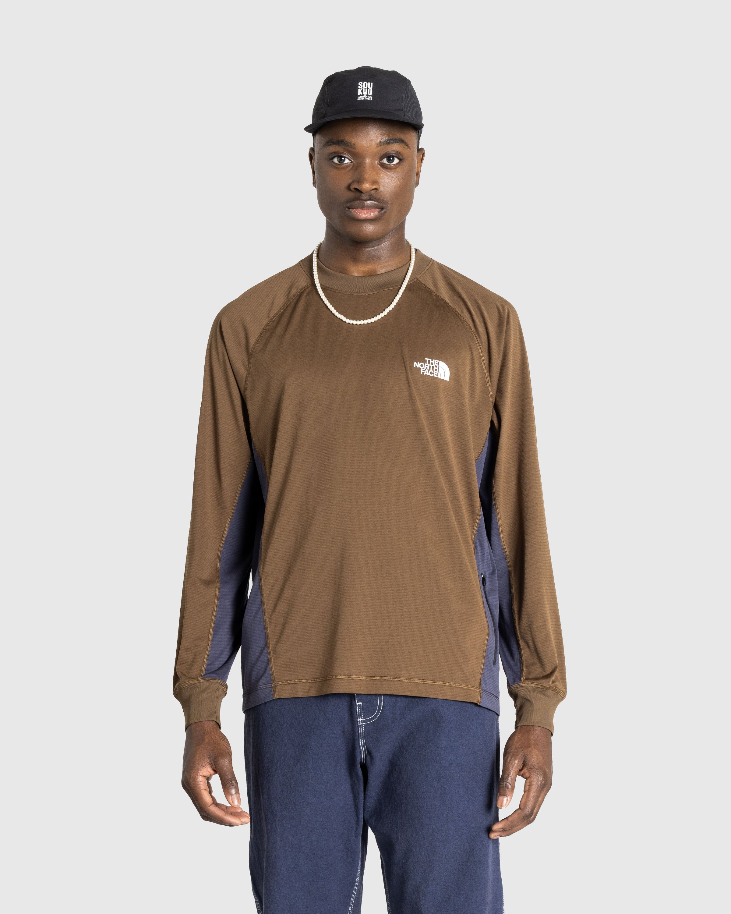 The North Face x UNDERCOVER - SOUKUU TRAIL RUN L/S TEE PERISCOPE GREY/DARK EAR - Clothing - Grey - Image 2