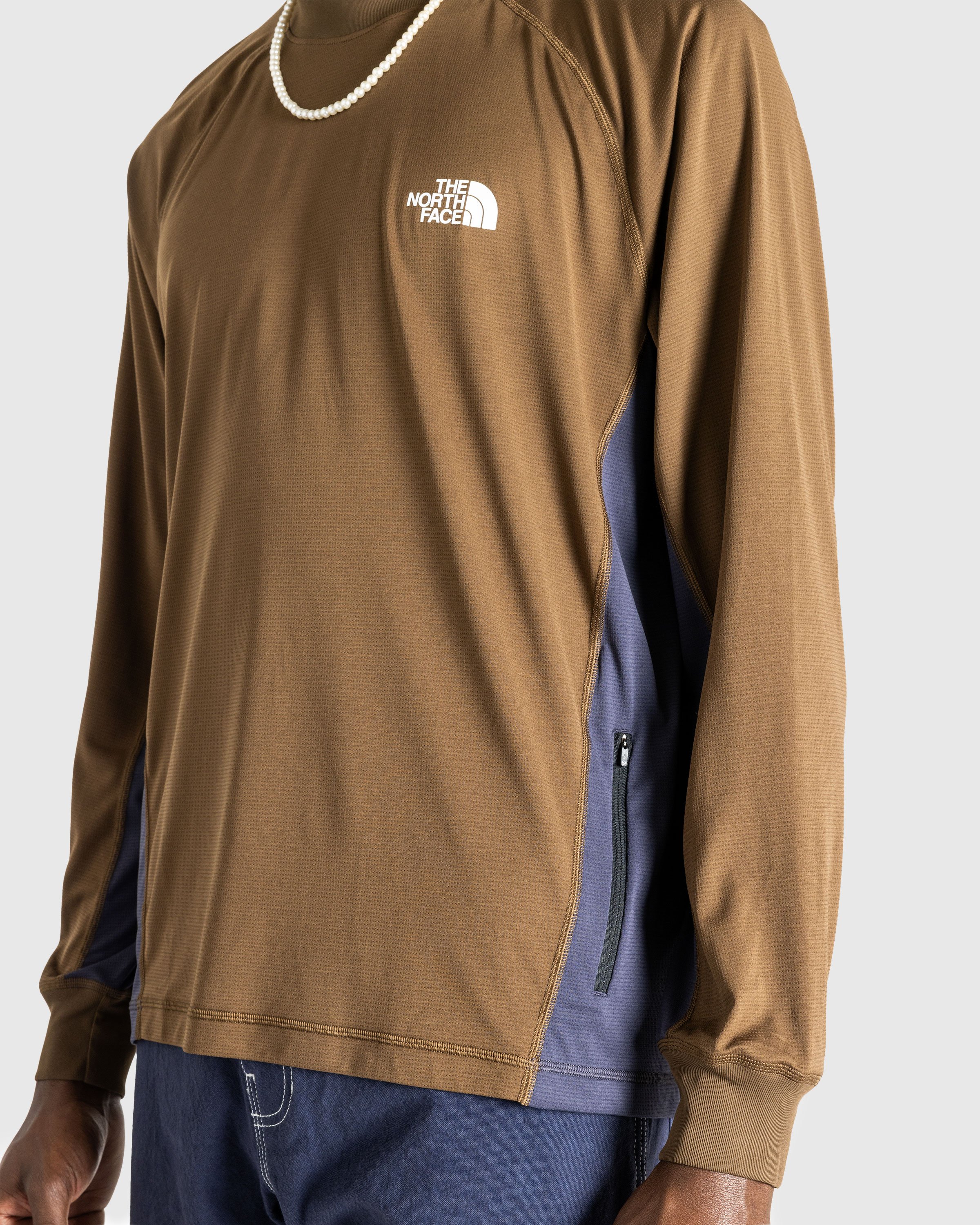 The North Face x UNDERCOVER - SOUKUU TRAIL RUN L/S TEE PERISCOPE GREY/DARK EAR - Clothing - Grey - Image 5