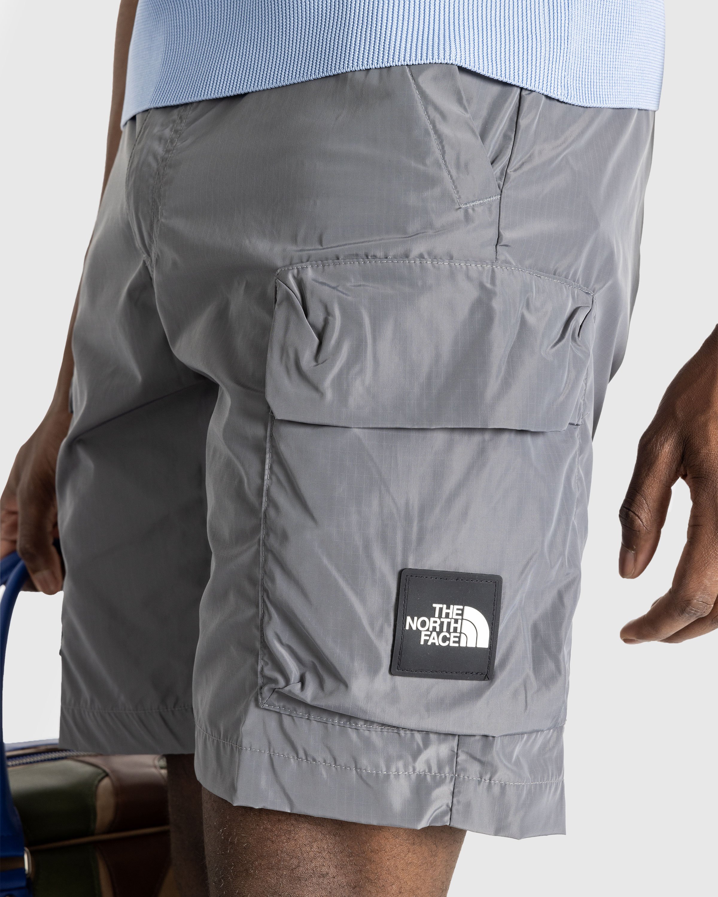The North Face - M NSE CARGO PKT SHORT SMOKED PEARL - Clothing - Grey - Image 5