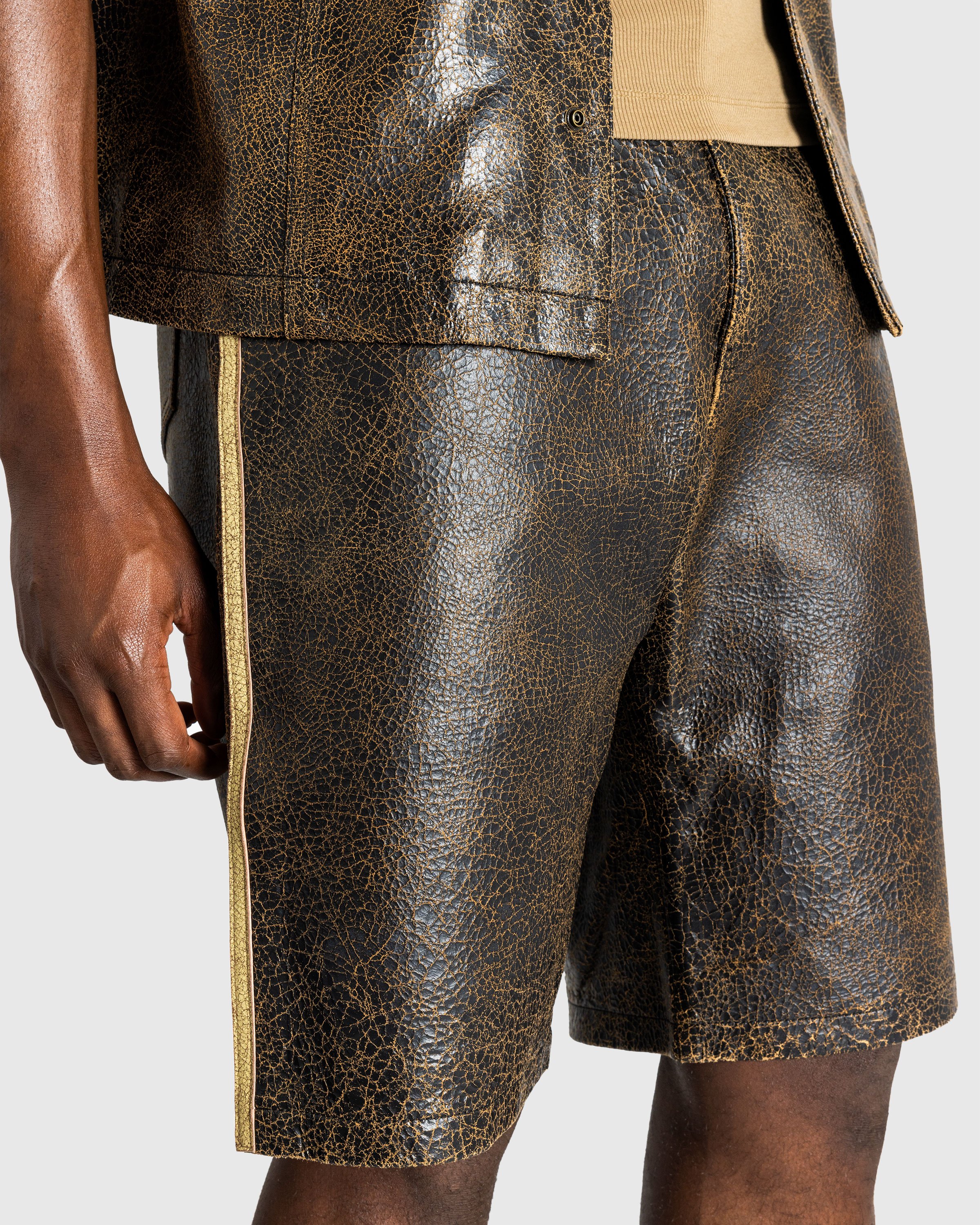 Guess USA - Gusa Crackle Leather Short Amos Brown Multi - Clothing - Brown - Image 5