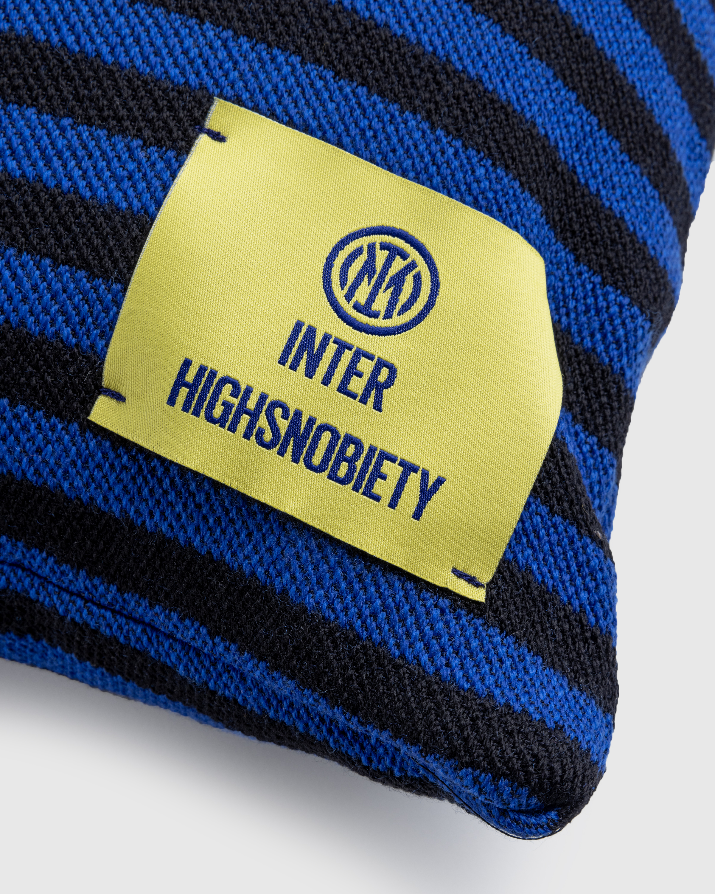 Inter x Highsnobiety – Cushion Black/Blue - Cushions - Black - Image 4