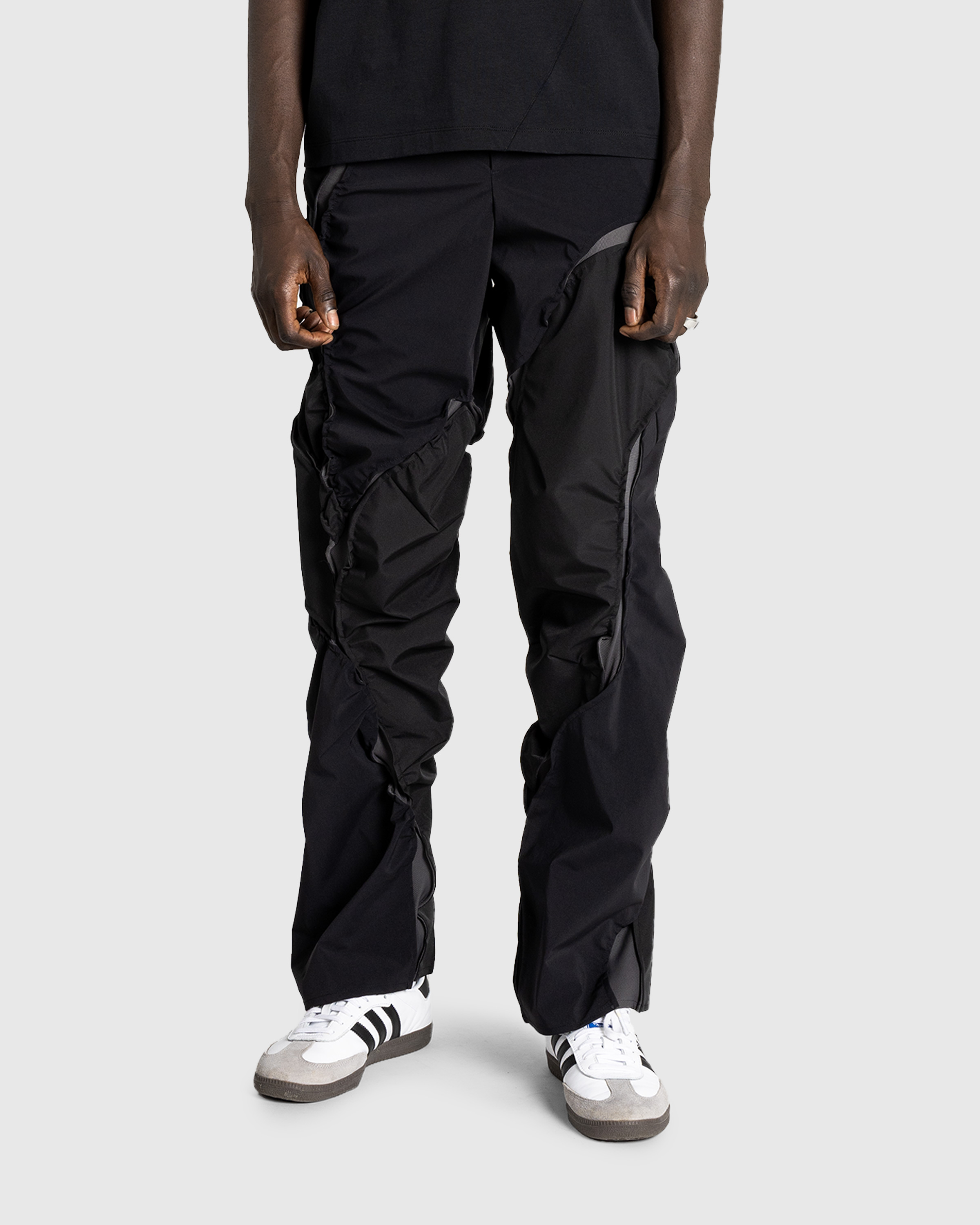 Post Archive Faction (PAF) – 6.0 Technical Pants Left Black - Trousers - Black - Image 2