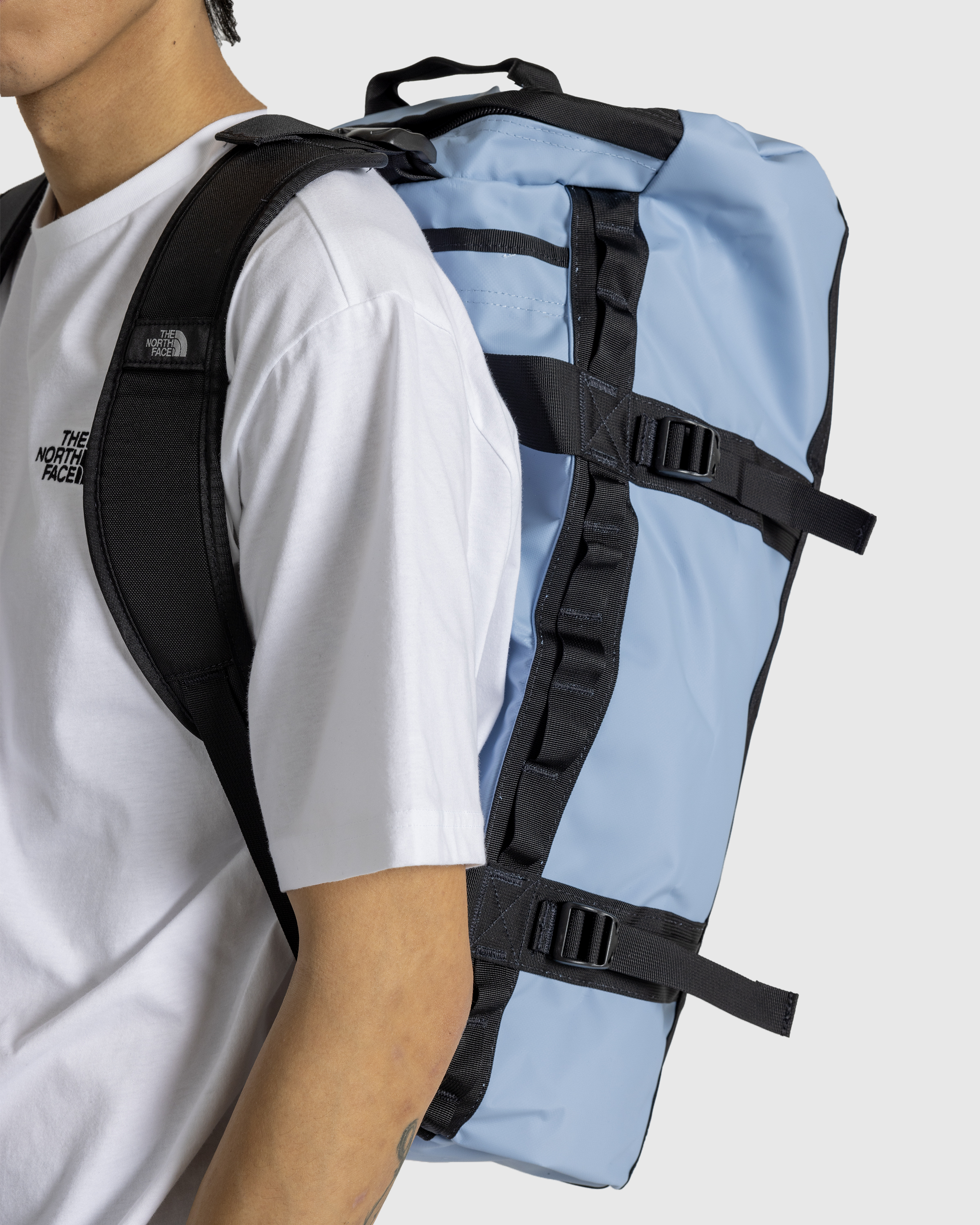 The North Face – Base Camp Duffel M Steel Blue/TNF Black - Duffle & Top Handle Bags - Blue - Image 5