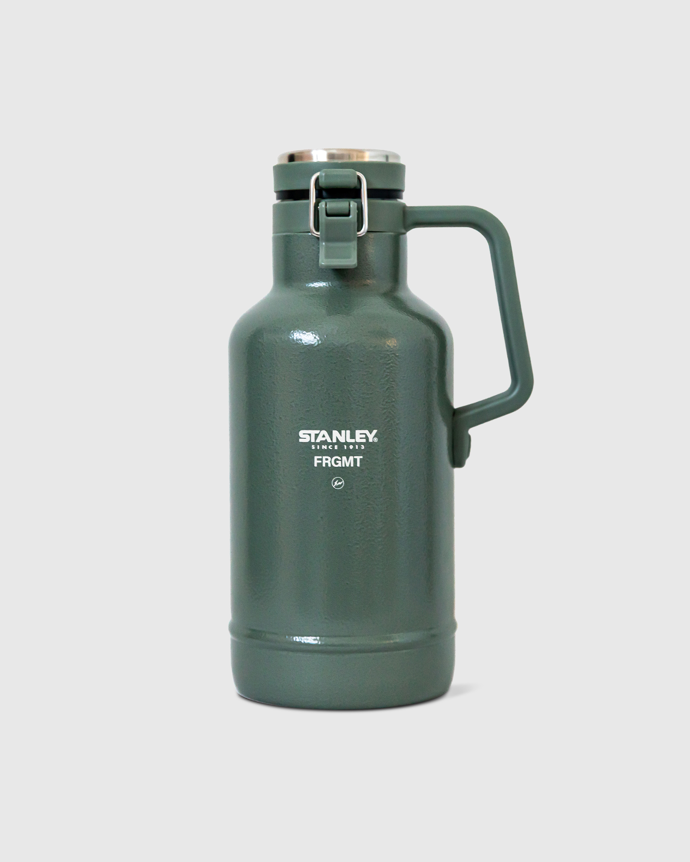 Stanley – 64OZ Classic Vacuum Growler fragment Hammertone Green - Bottles & Bowls - Green - Image 1
