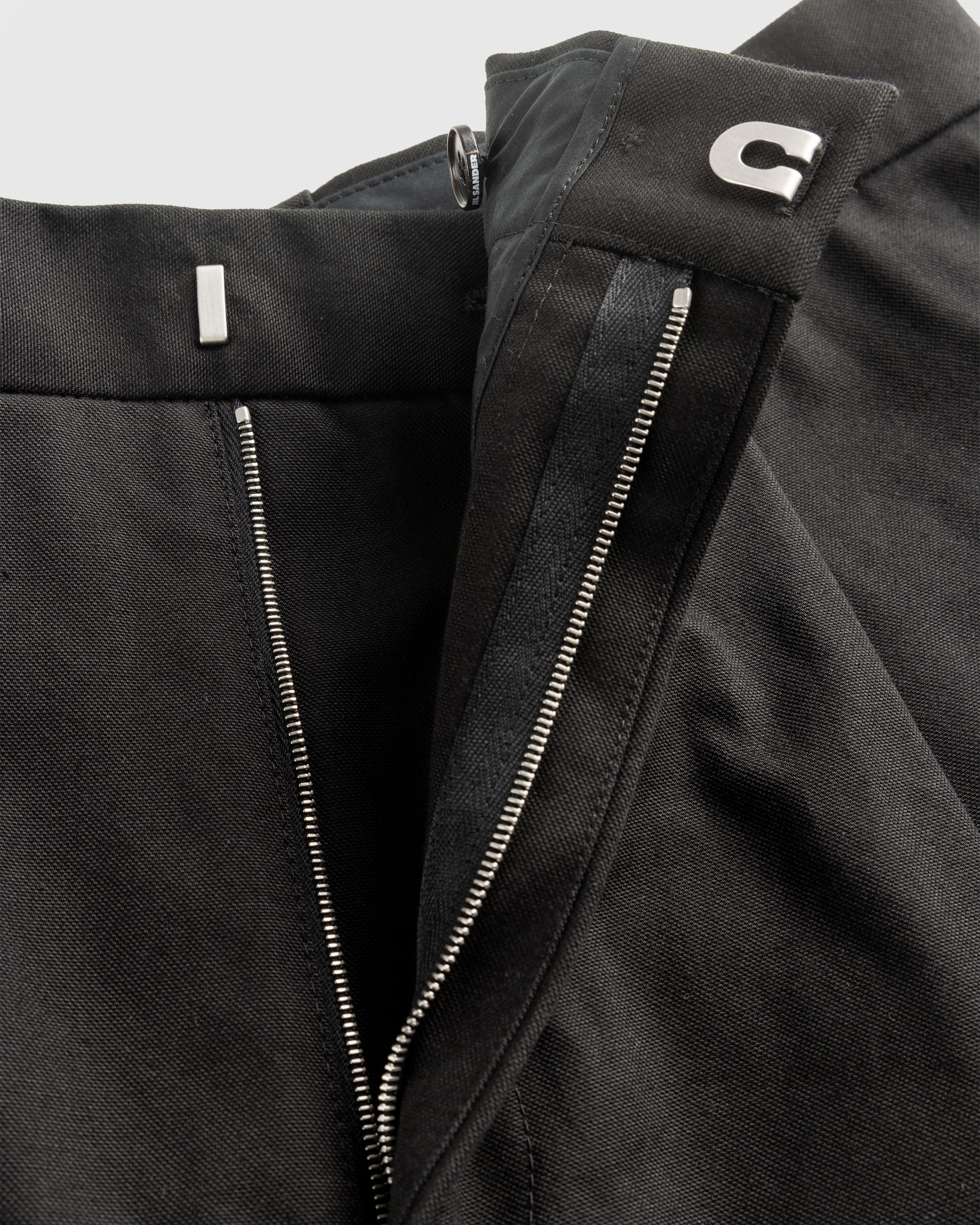 Jil Sander – Trouser 105 Shorts Black - Bermuda Cuts - Black - Image 7
