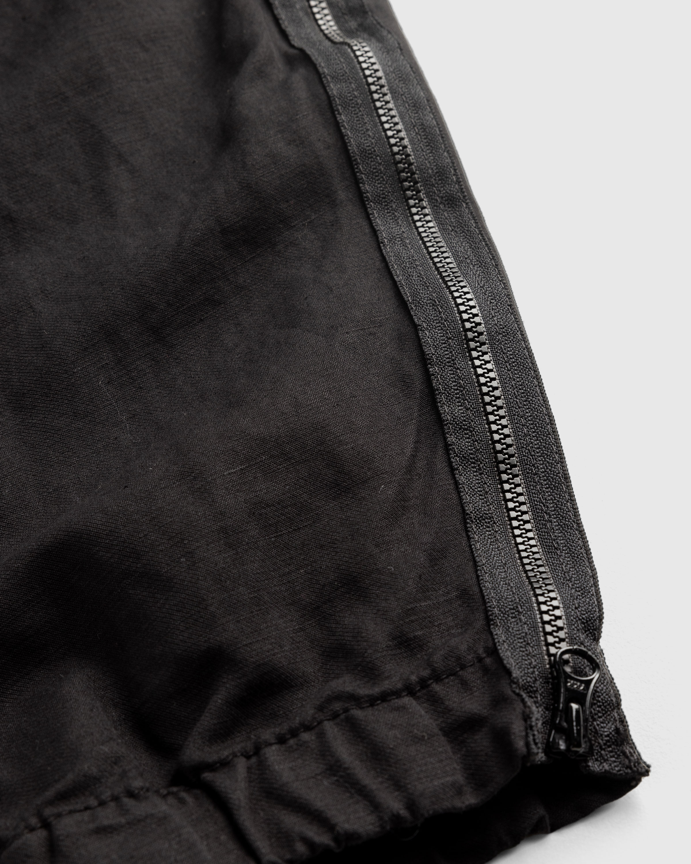 C.P. Company – Linen Cargo Pants Black - Pants - Black - Image 7