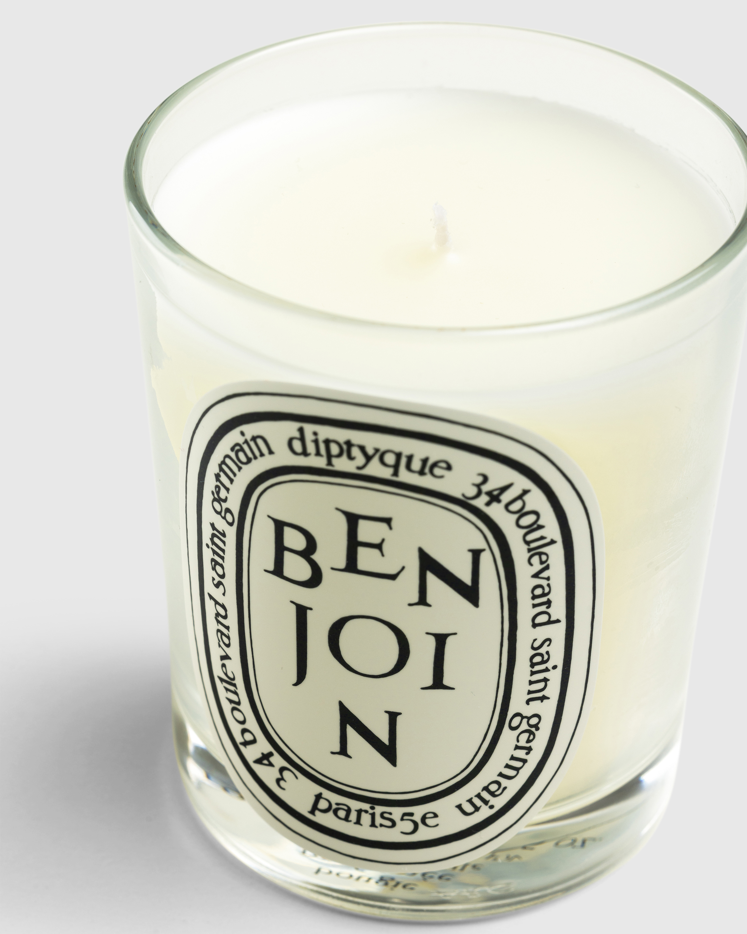 Diptyque – Standard Candle Benjoin 190g - Candles & Fragrances - Transparent - White - Image 2