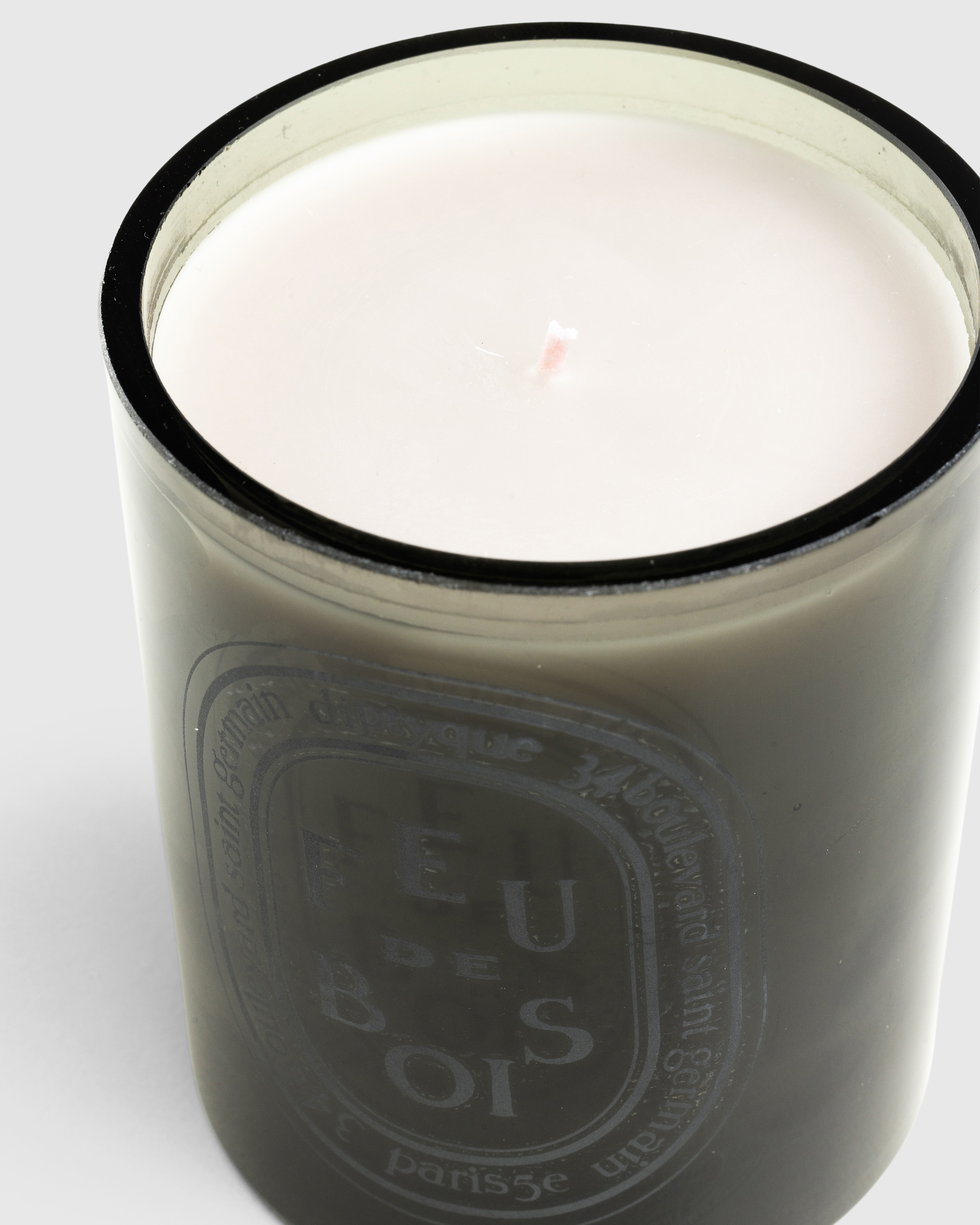 Diptyque – Grey Candle Feu de Bois 300g - Candles & Fragrances - Transparent - Image 2