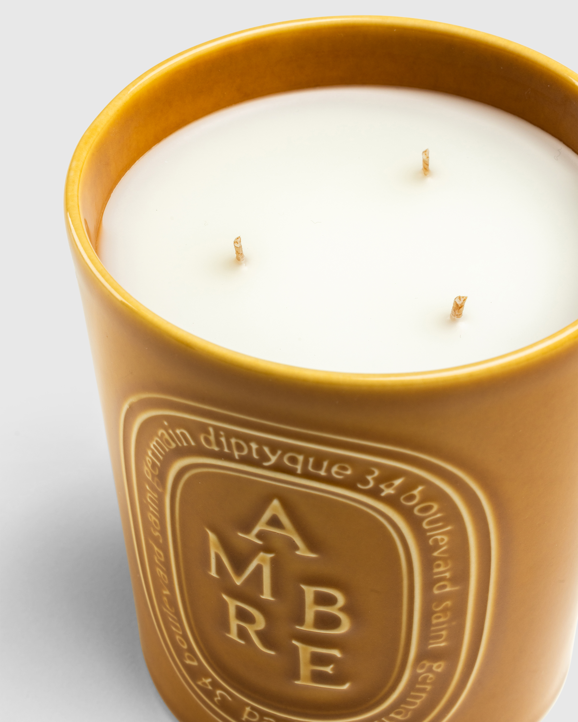Diptyque – Candle Ambre 600g - Candles & Fragrances - Transparent - Image 2