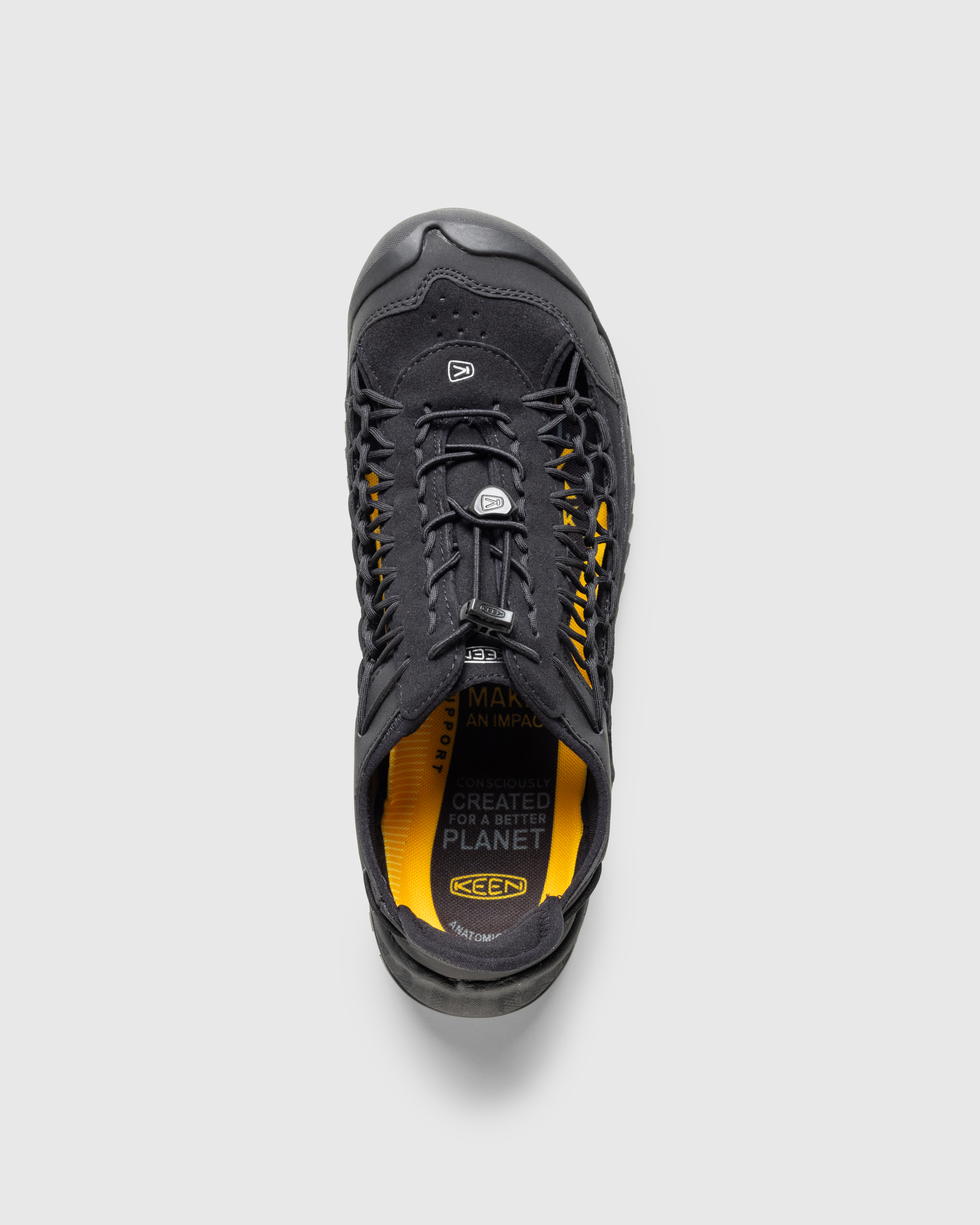 Keen – Uneek NXIS M Triple Black - Low Top Sneakers - Black - Image 6