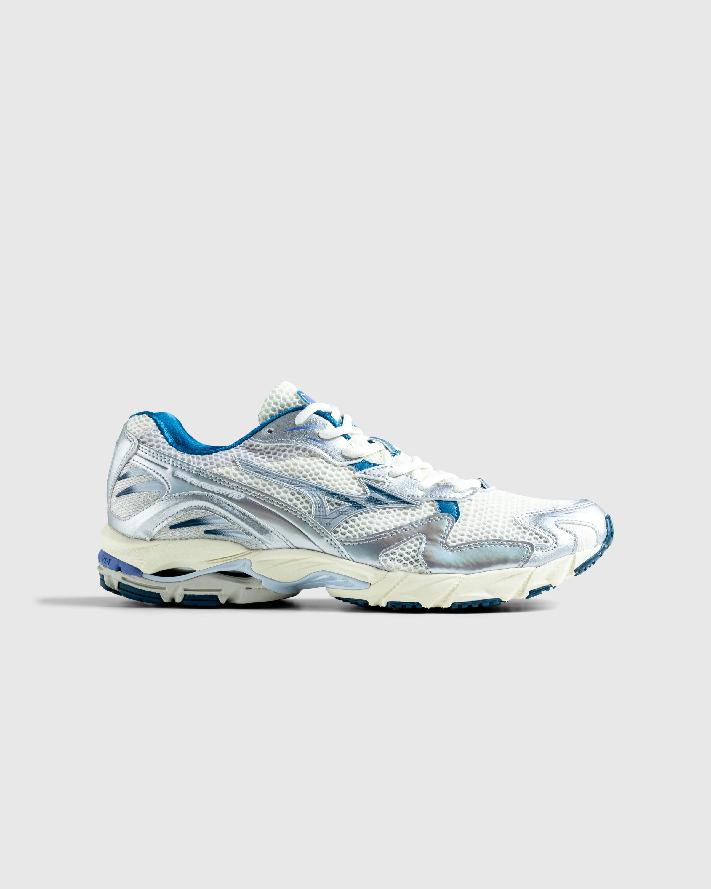 Mizuno – Wave Rider 10 Arctic Ice/Snow White - Low Top Sneakers - White - Image 1