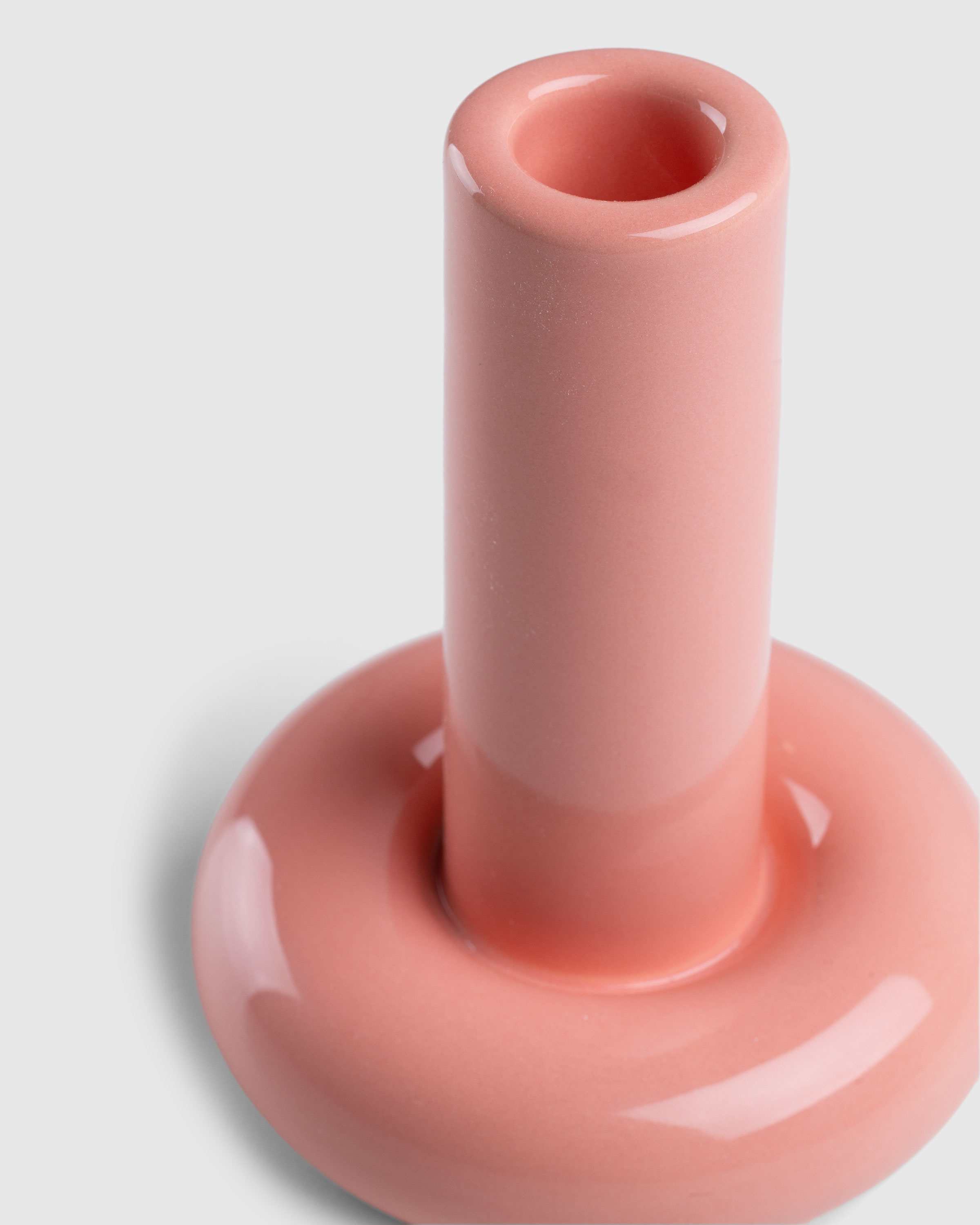 Gustaf Westman – Chunky Candle Holder Pink - Candles & Fragrances - Pink - Image 2