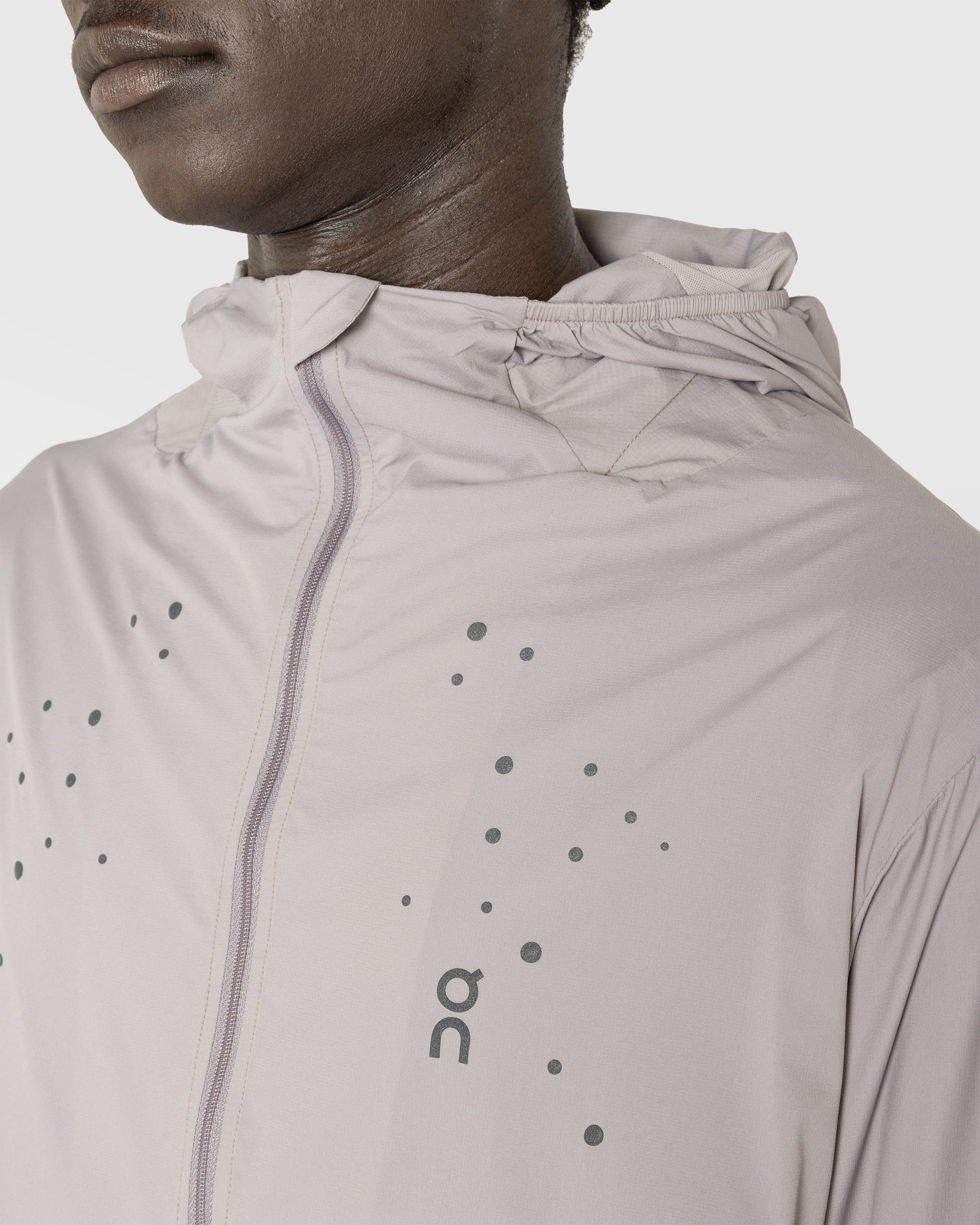 On x Post Archive Faction (PAF) – Running Jacket Zinc - Outerwear - Grey - Image 5