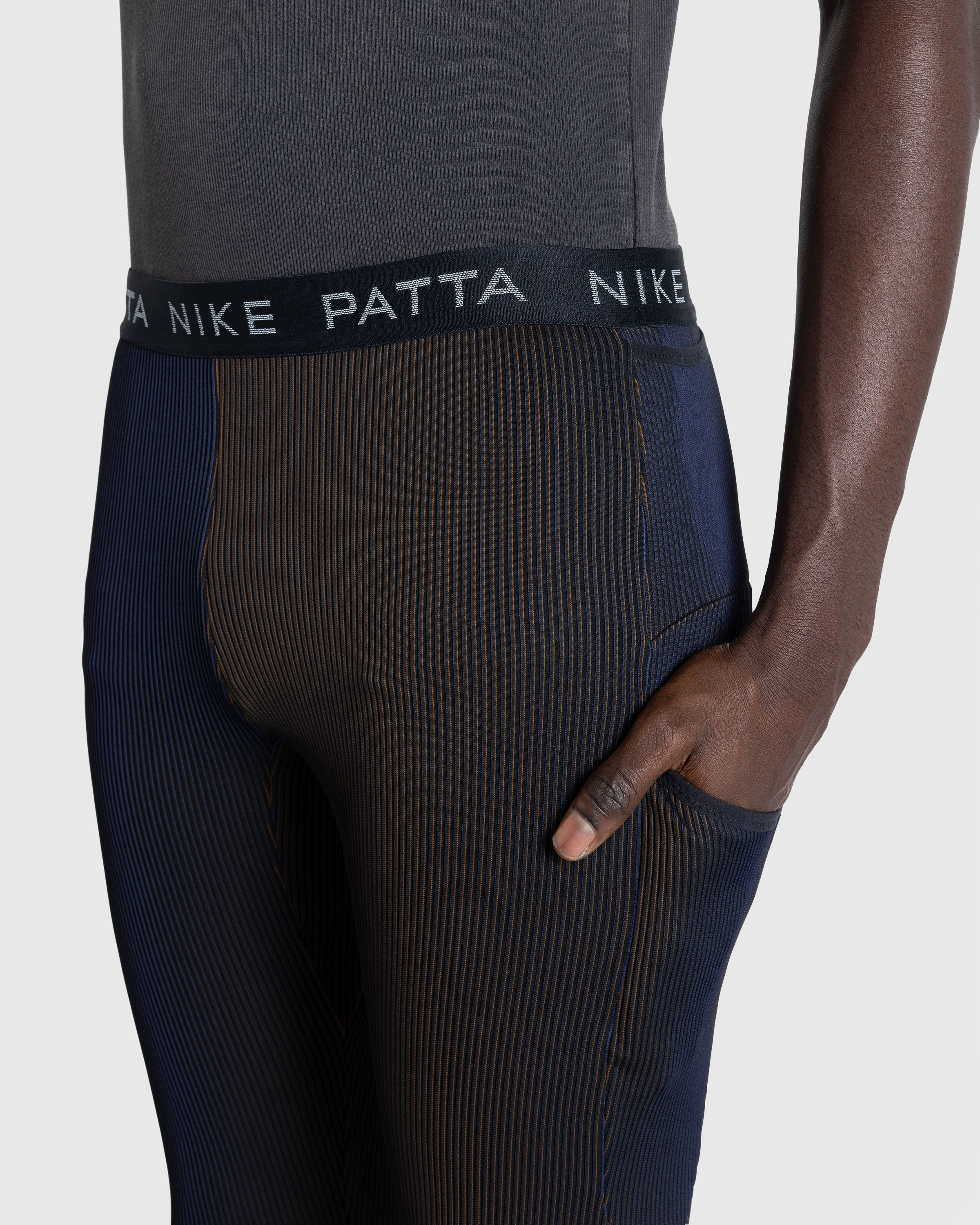 Nike x Patta – Leggings Black/Deep Royal Blue - Active Pants - Black - Image 5