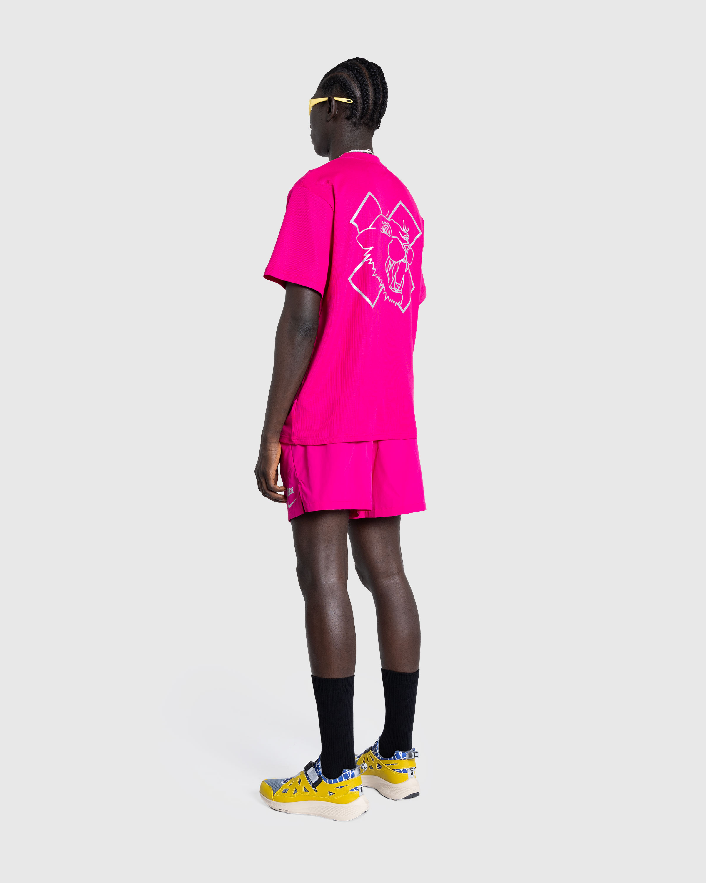 Nike x Patta – Running Team T-Shirt Fireberry - T-Shirts - Red - Image 4