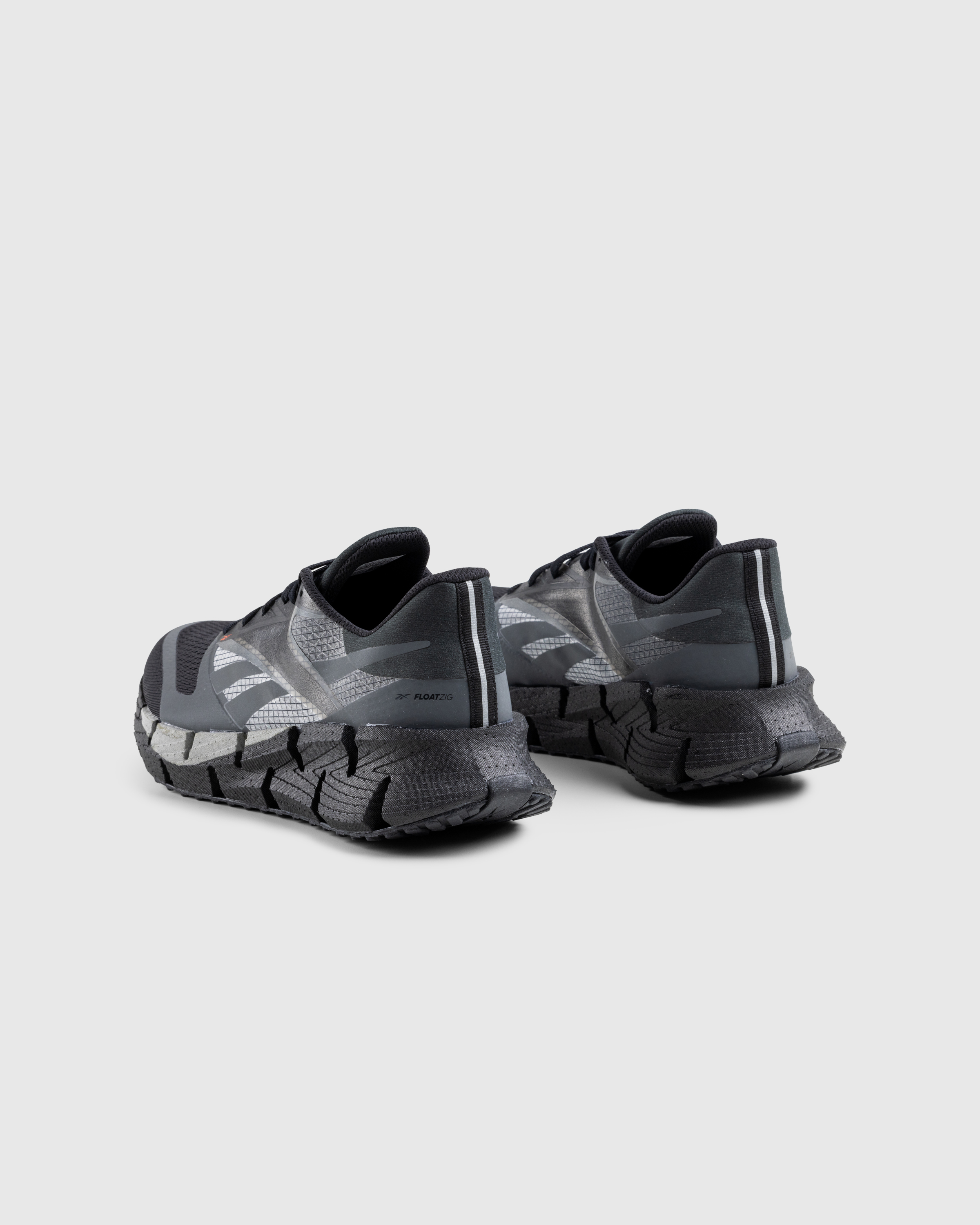 Reebok – FloatZig Black - Low Top Sneakers - Black - Image 4