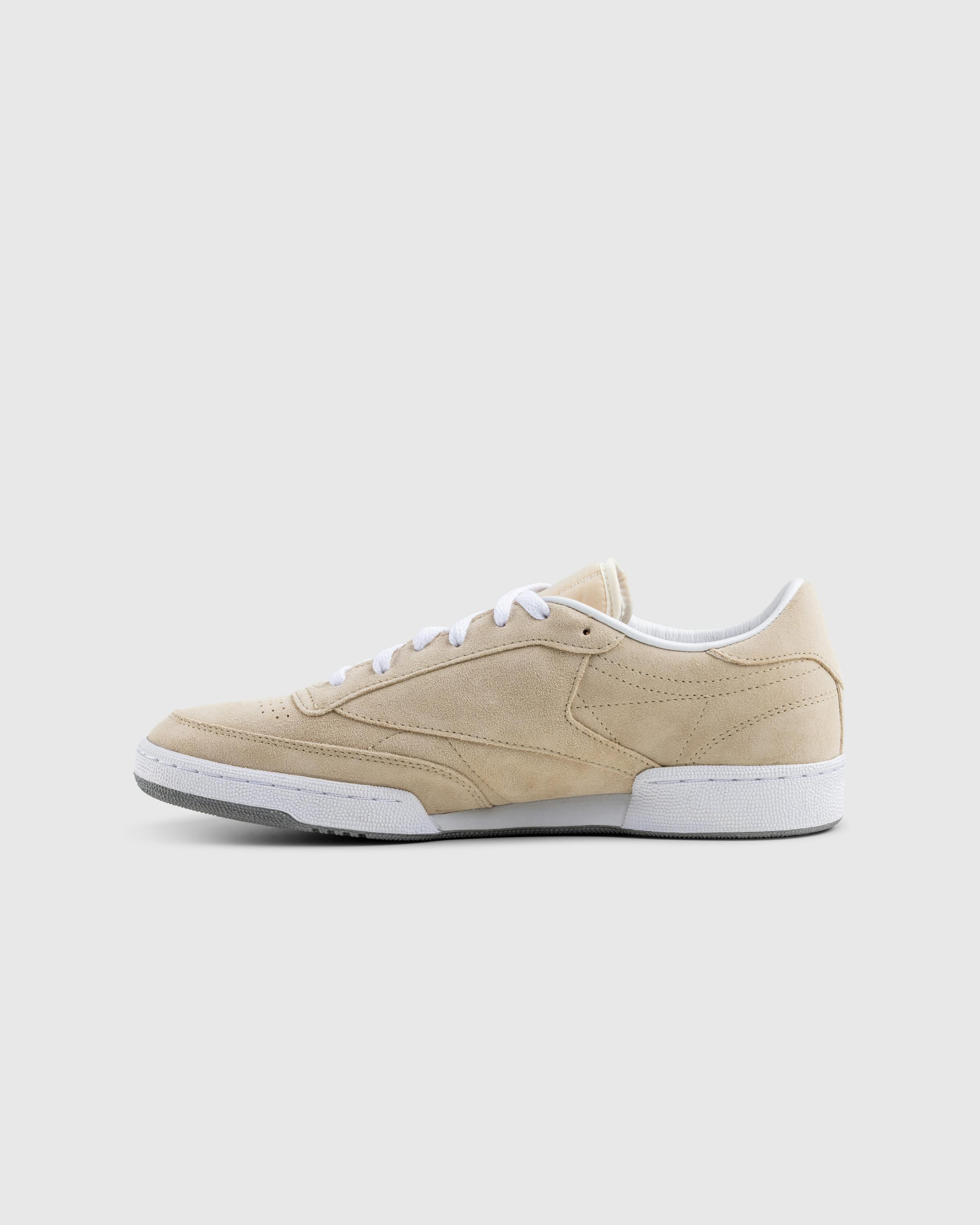 JJJJound x Reebok – Club C 85 Cork/White/Space Grey - Sneakers - Beige - Image 2