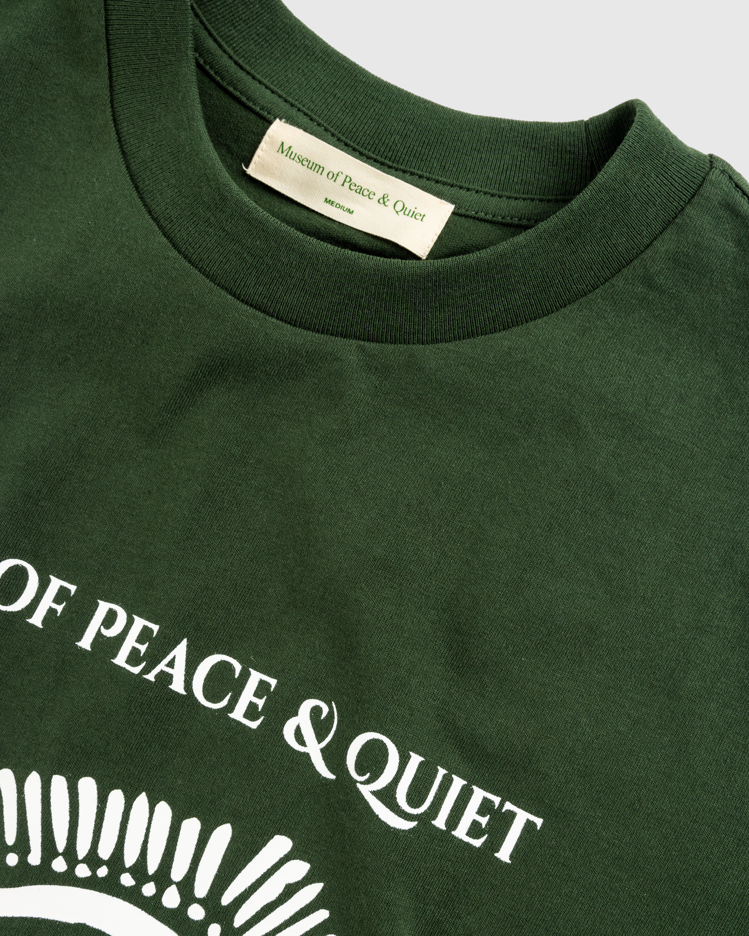 Museum of Peace & Quiet – Mano Curativa T-Shirt Forest - T-Shirts - Green - Image 6