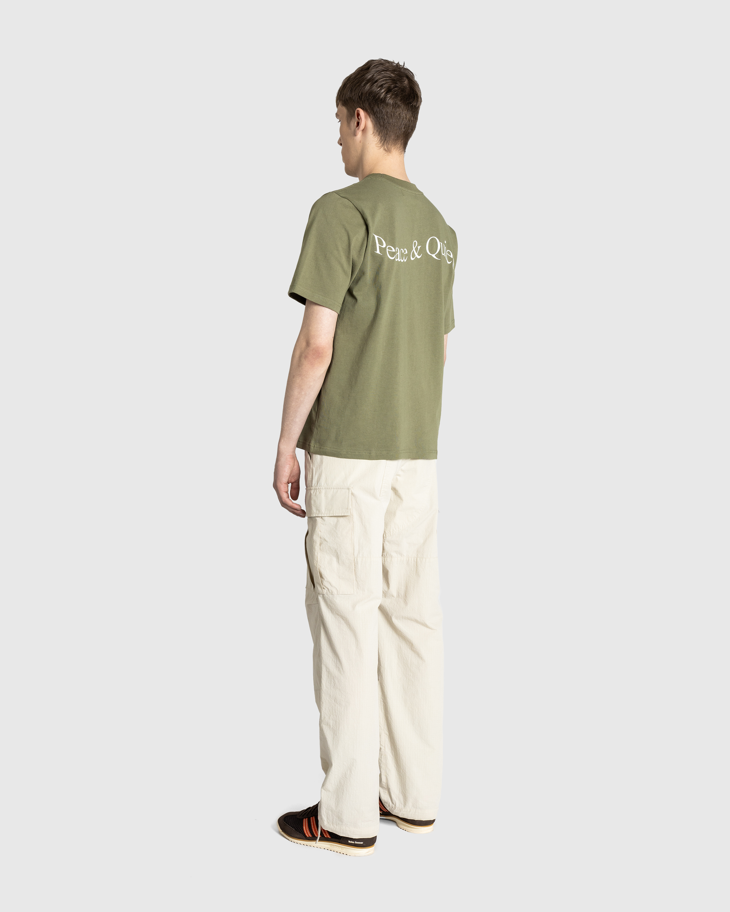 Museum of Peace & Quiet – Wordmark T-Shirt Olive - T-Shirts - Green - Image 4