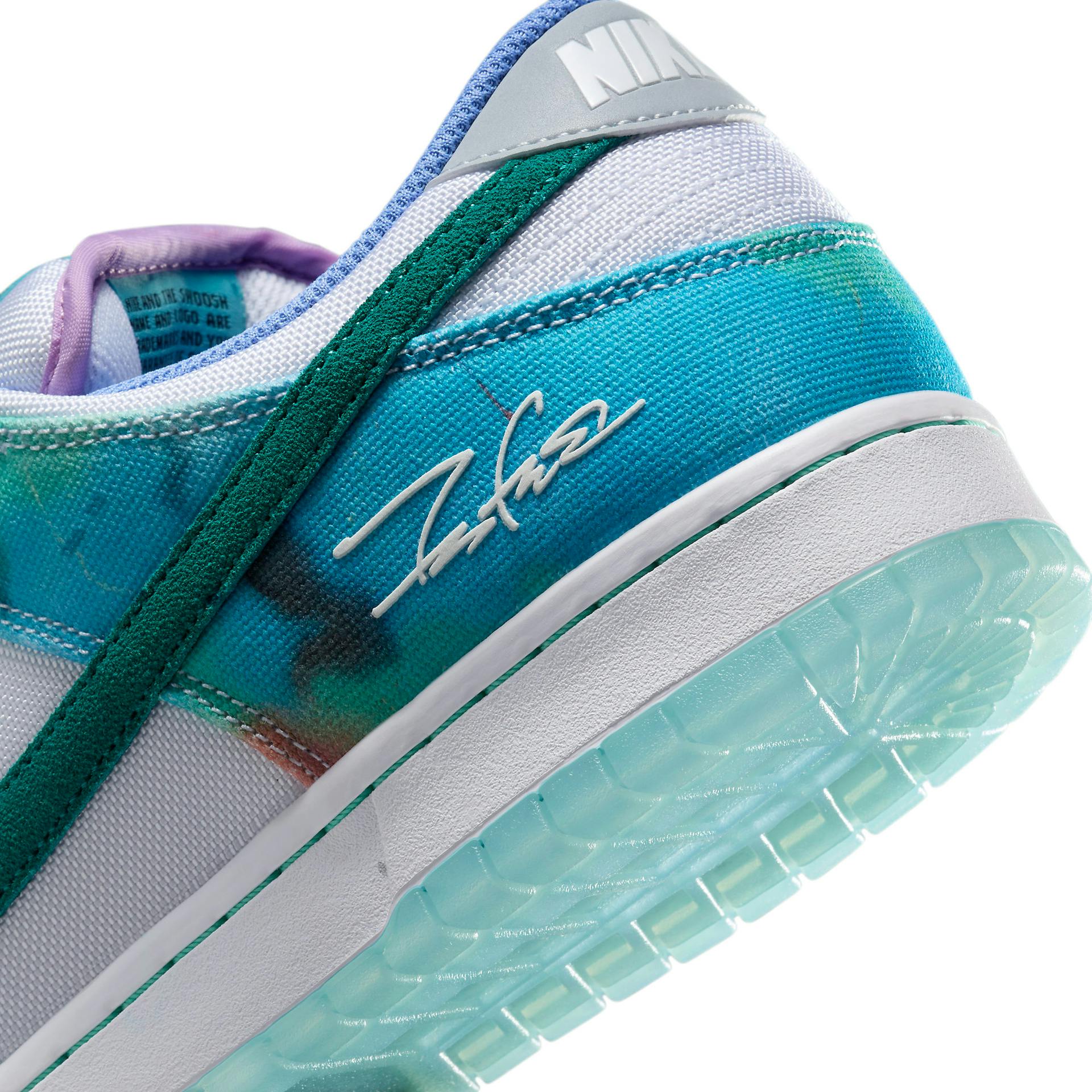 futura nike sb dunk low sneakers 2024