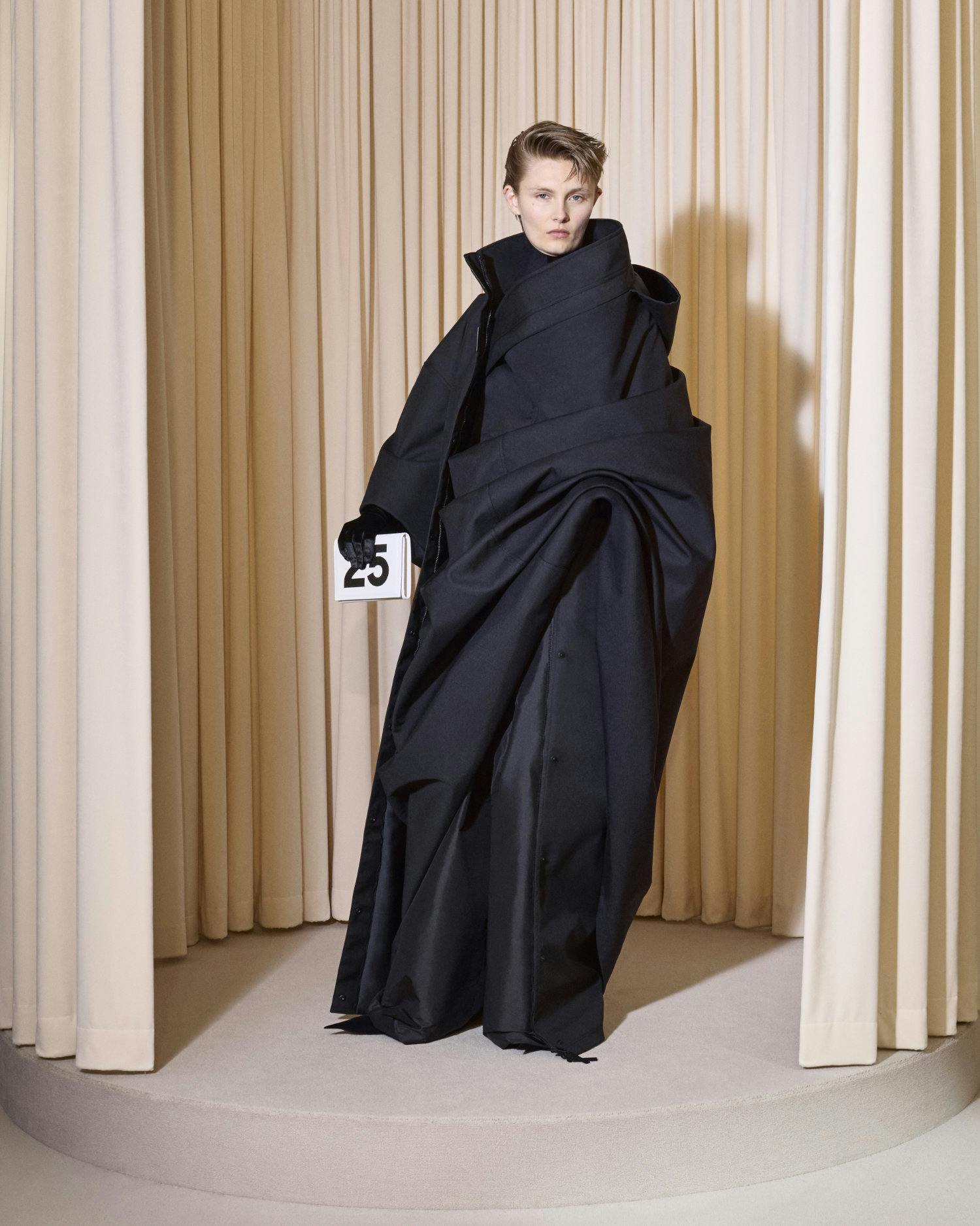 balenciaga couture 2024