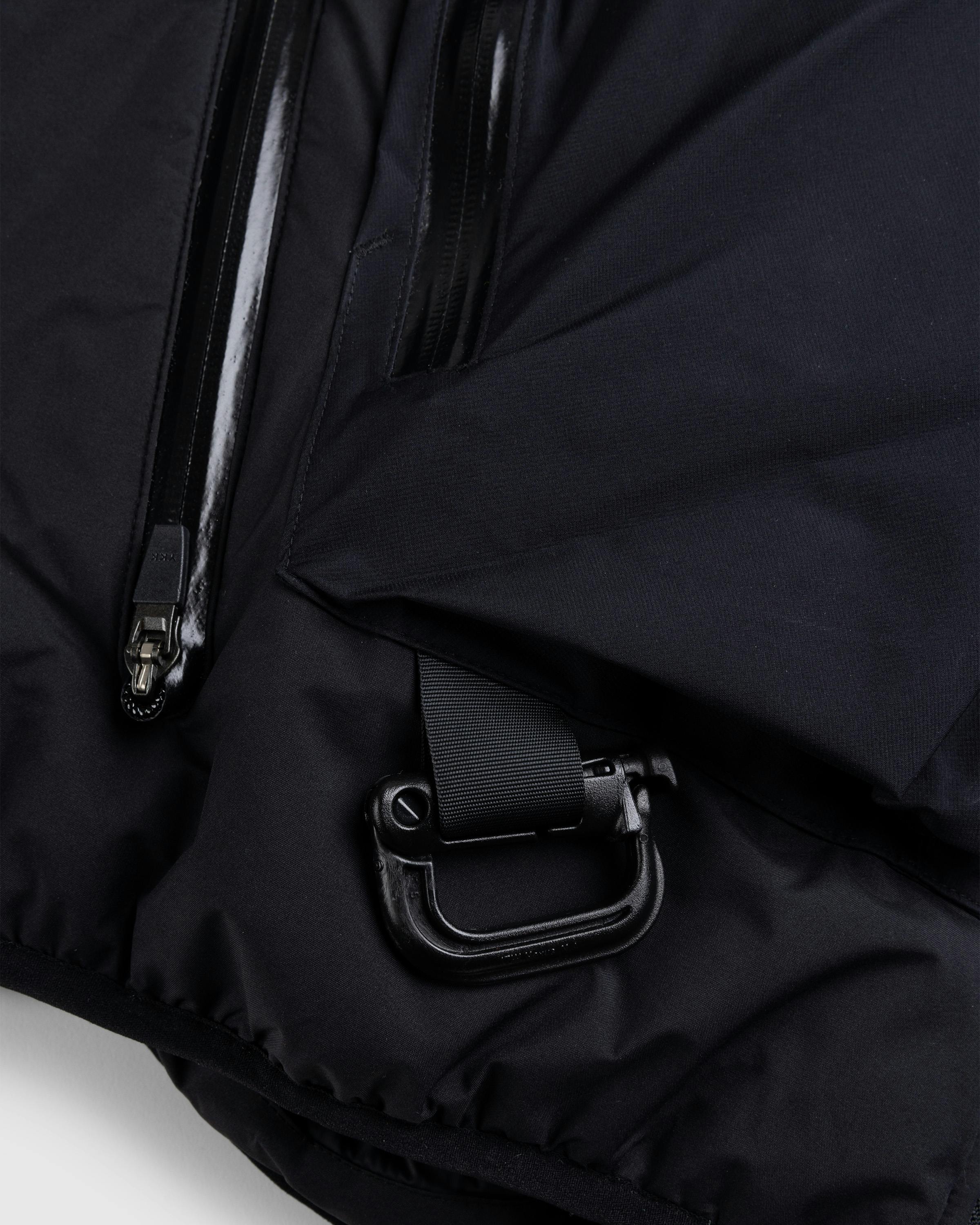 ACRONYM – J68W-BQ Jacket Black - Windbreakers - Black - Image 5