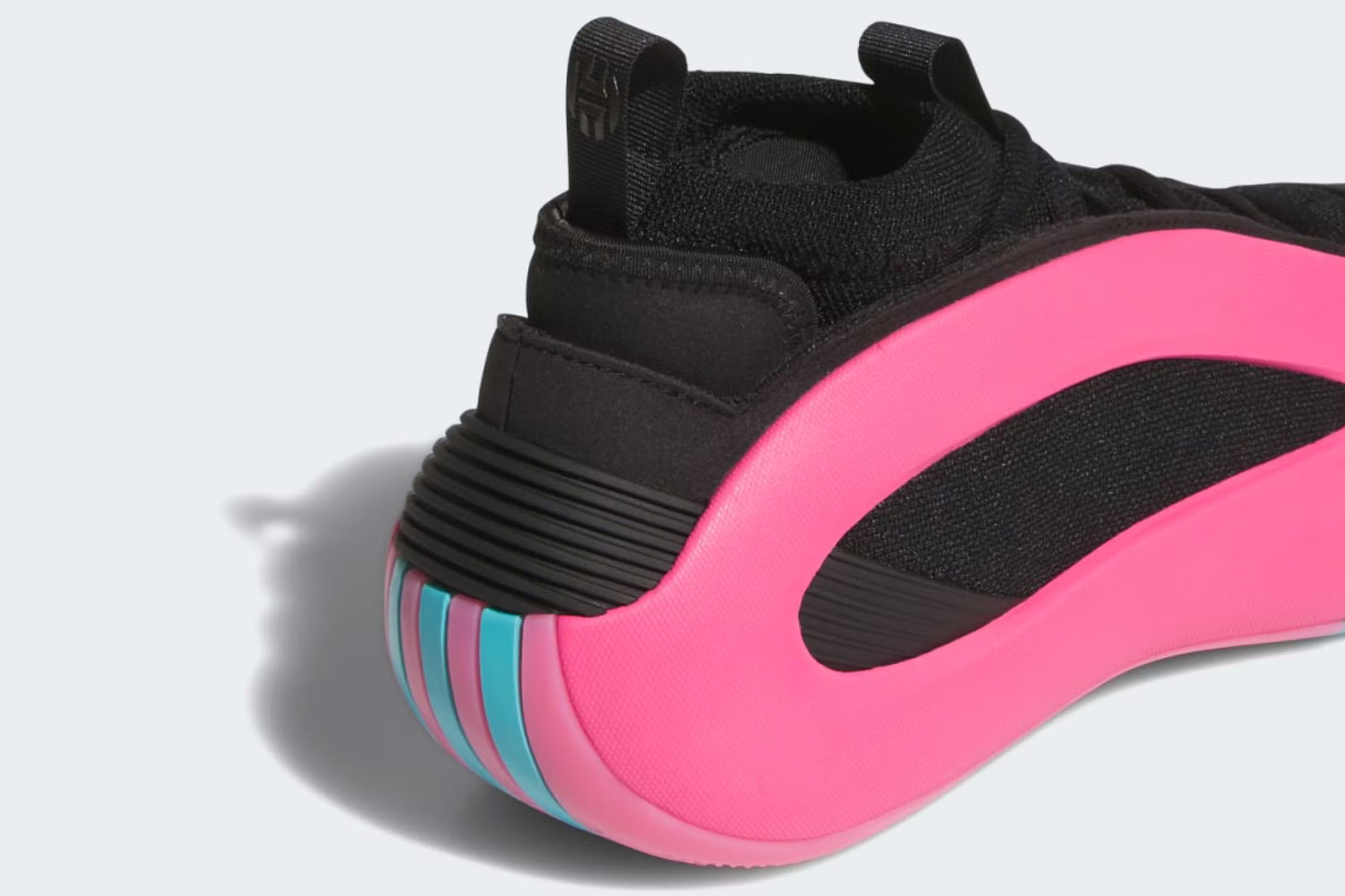 Adidas display picture 1